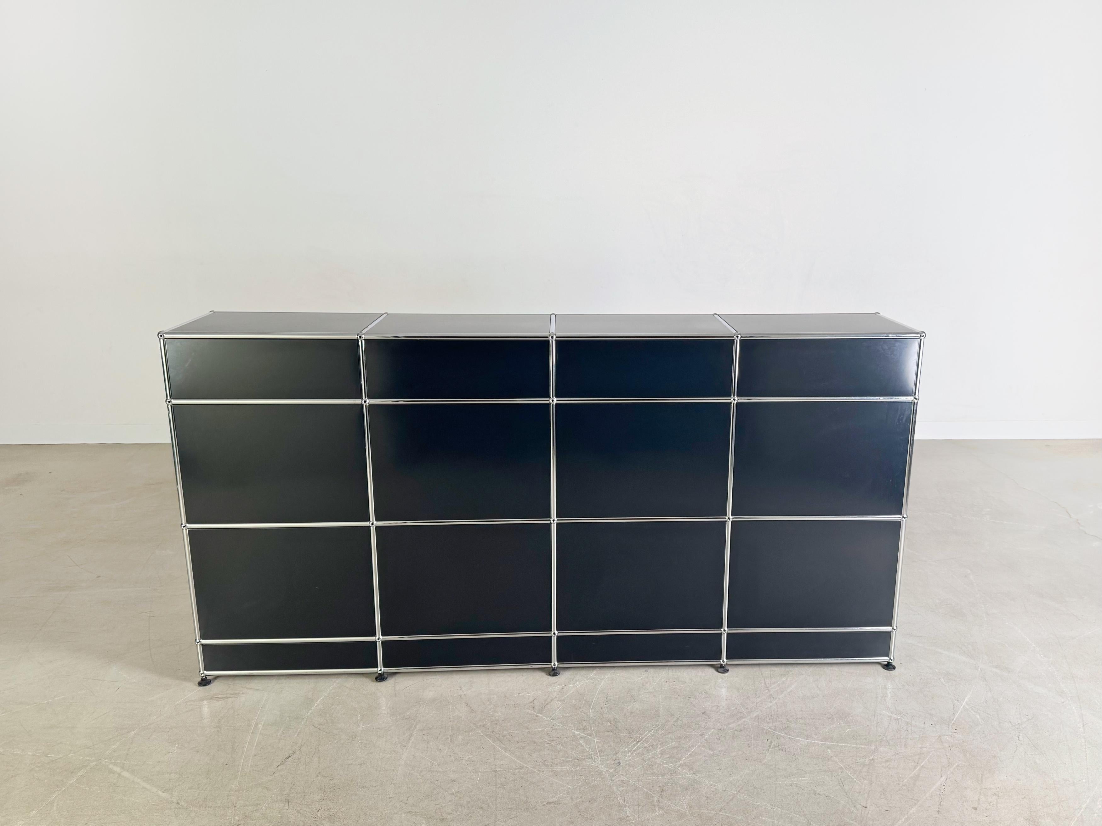 Metallo Credenza originale Usm Haller 4x4 Kommode Design Regal schwarz in vendita