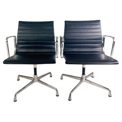 2x Vitra EA 108 Bürostuhl Charles & Ray Eames Leder schwarz