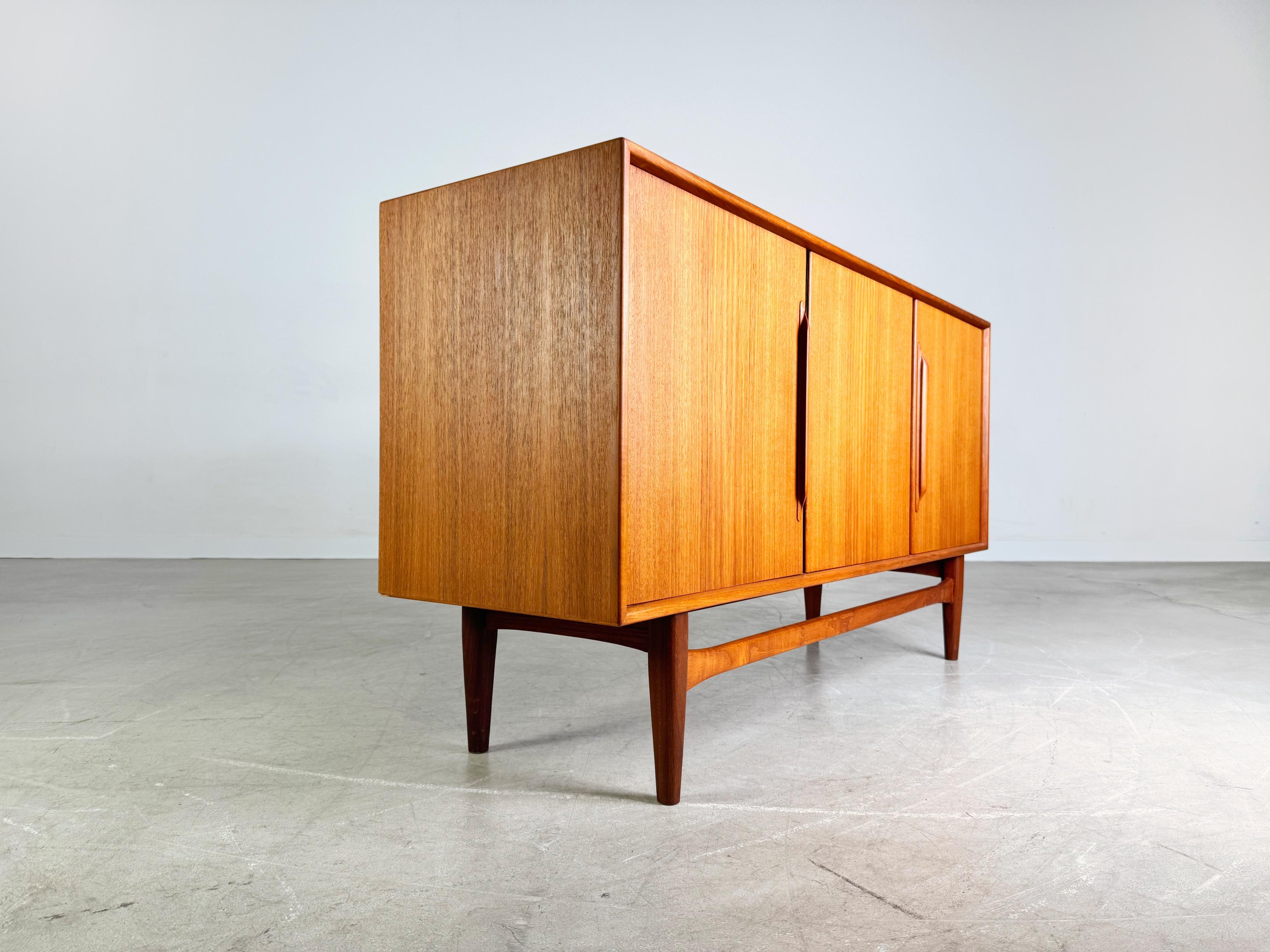Mid-20th Century Original Midcentury Teak Sideboard Vintage Kommode danish For Sale