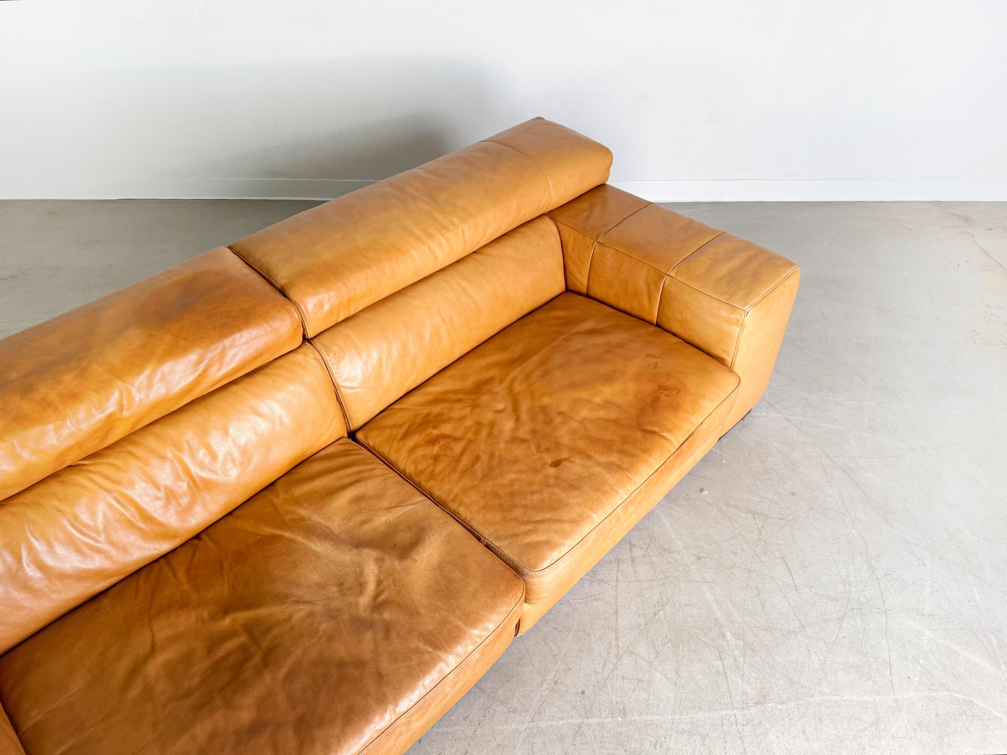 Late 20th Century Original Natuzzi Sofa Couch Siena Cognac braun Leder Design For Sale