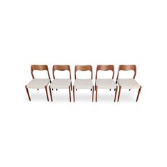 5er-Set Stühle von Niels Otto Møller, Modell 71 Bouclé JL Mollers, 1960