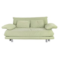 Ligne Roset Multy Sofa Schlafcouch aus grünem Wildleder mit Armlehnen