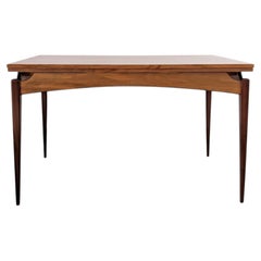 Table à manger vintage du milieu du siècle, en noyer, à rallonges, des années 60