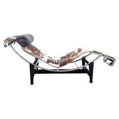 Cassina LC4 d'origine, Liège, vintage, Le Corbusier, Kuhfell