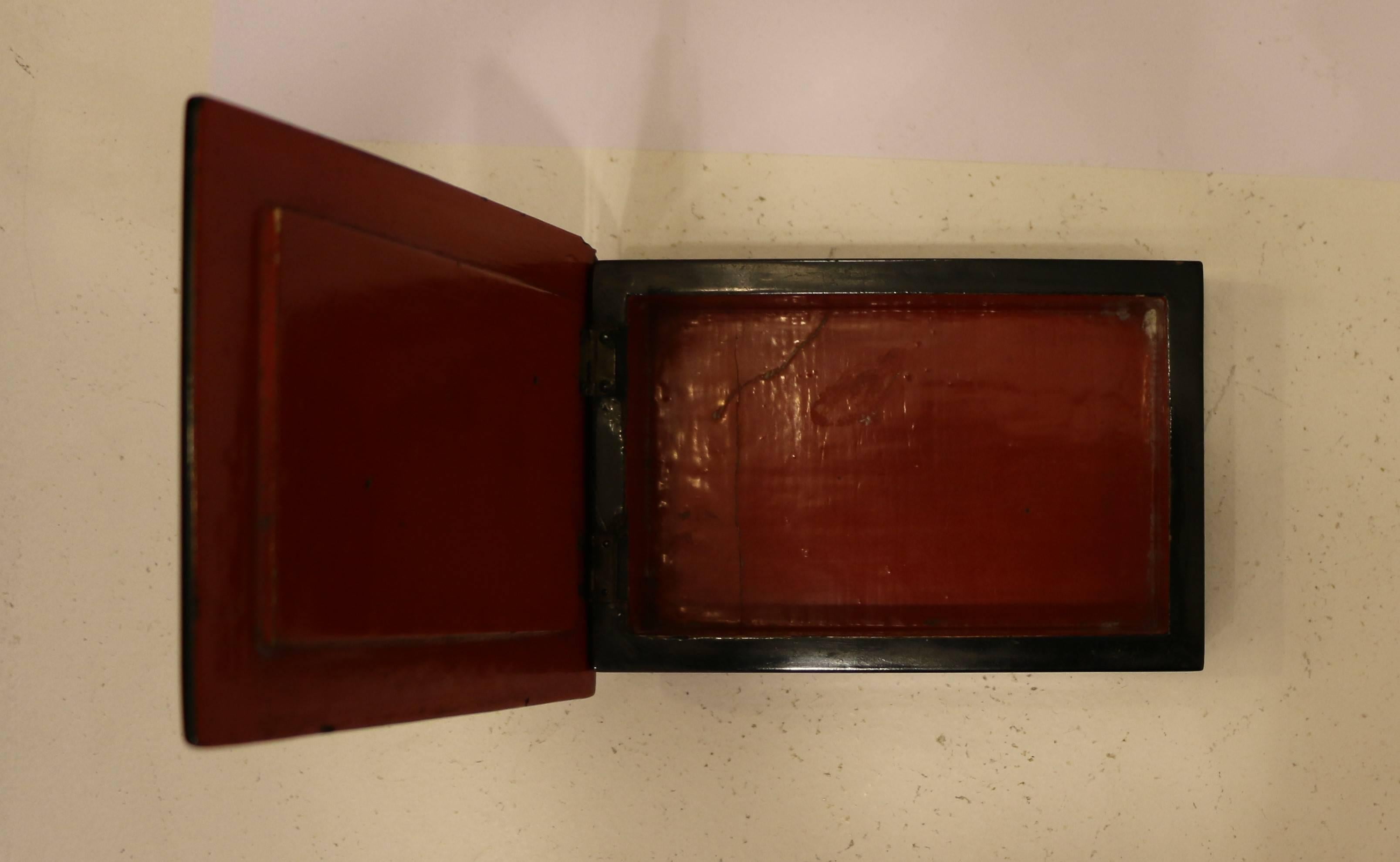 Casket with Eggshell Lacquer, Art Déco, France, circa 1930 In Good Condition In Paris, FR