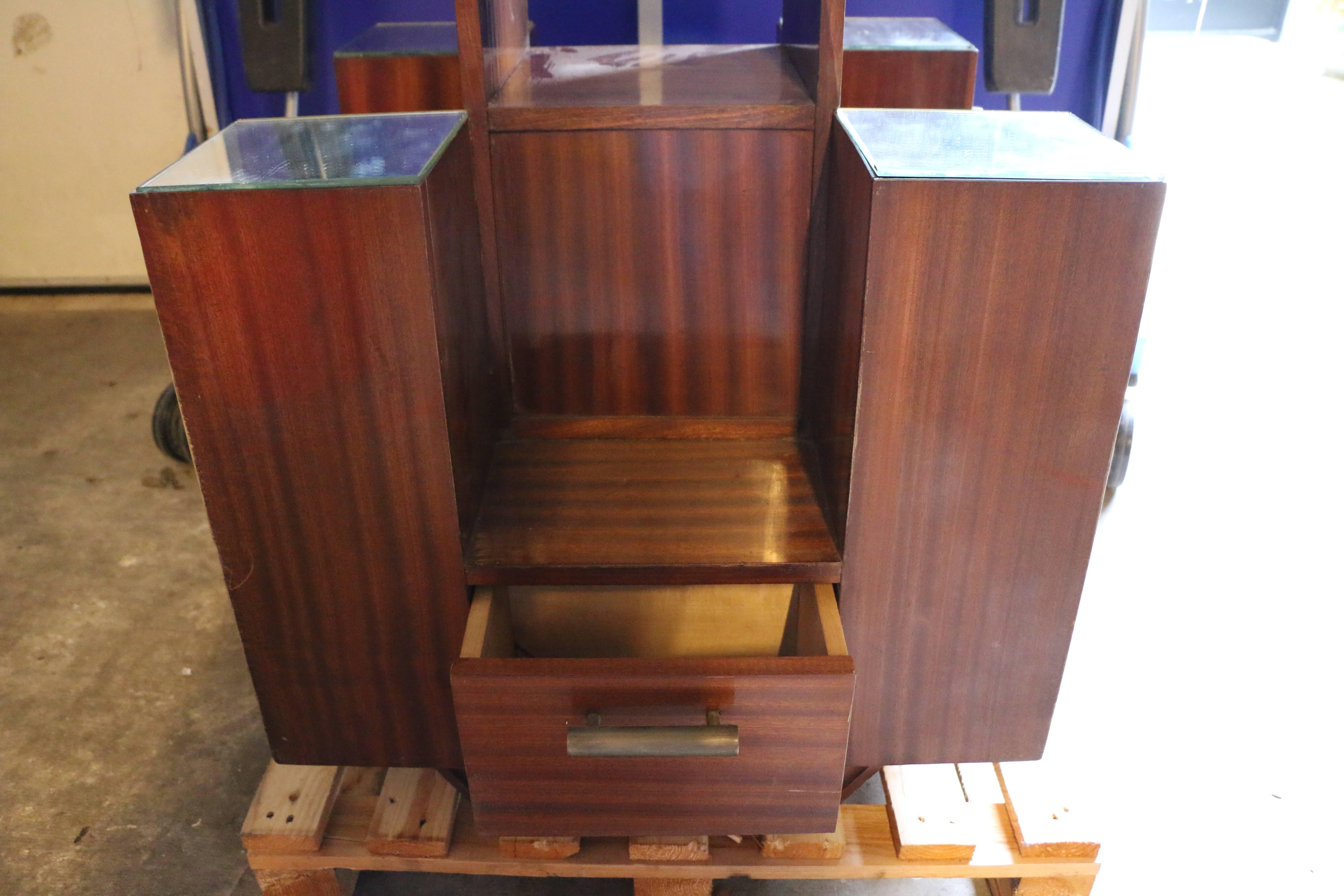 Display Case by DIM, Mahogany Veneers, France, Art Deco, circa 1930 2