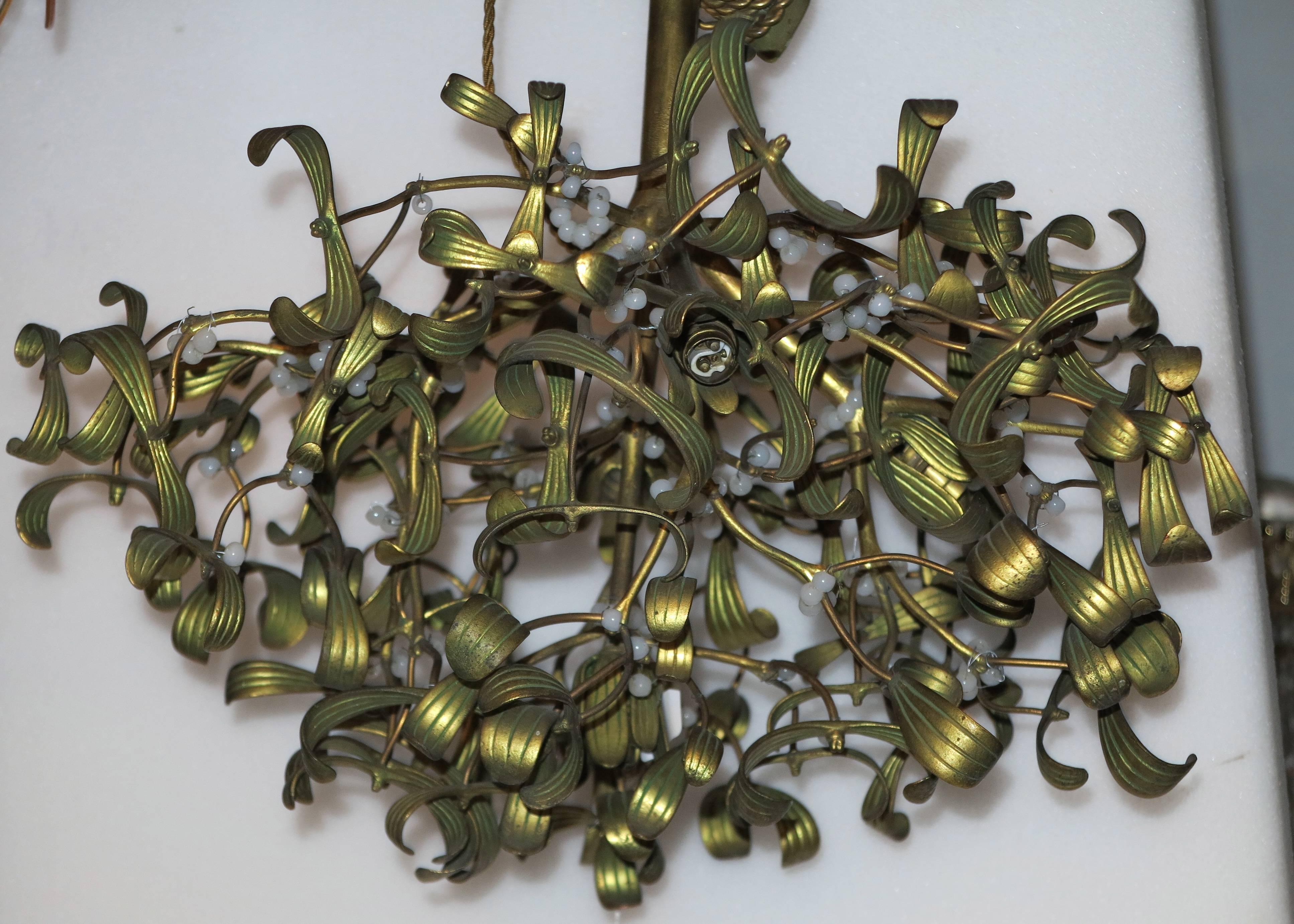 1900 Polish Ball of Mistletoe Art Nouveau Bronze, Five Bulbs and Pearls Opaline In Good Condition In Paris, FR