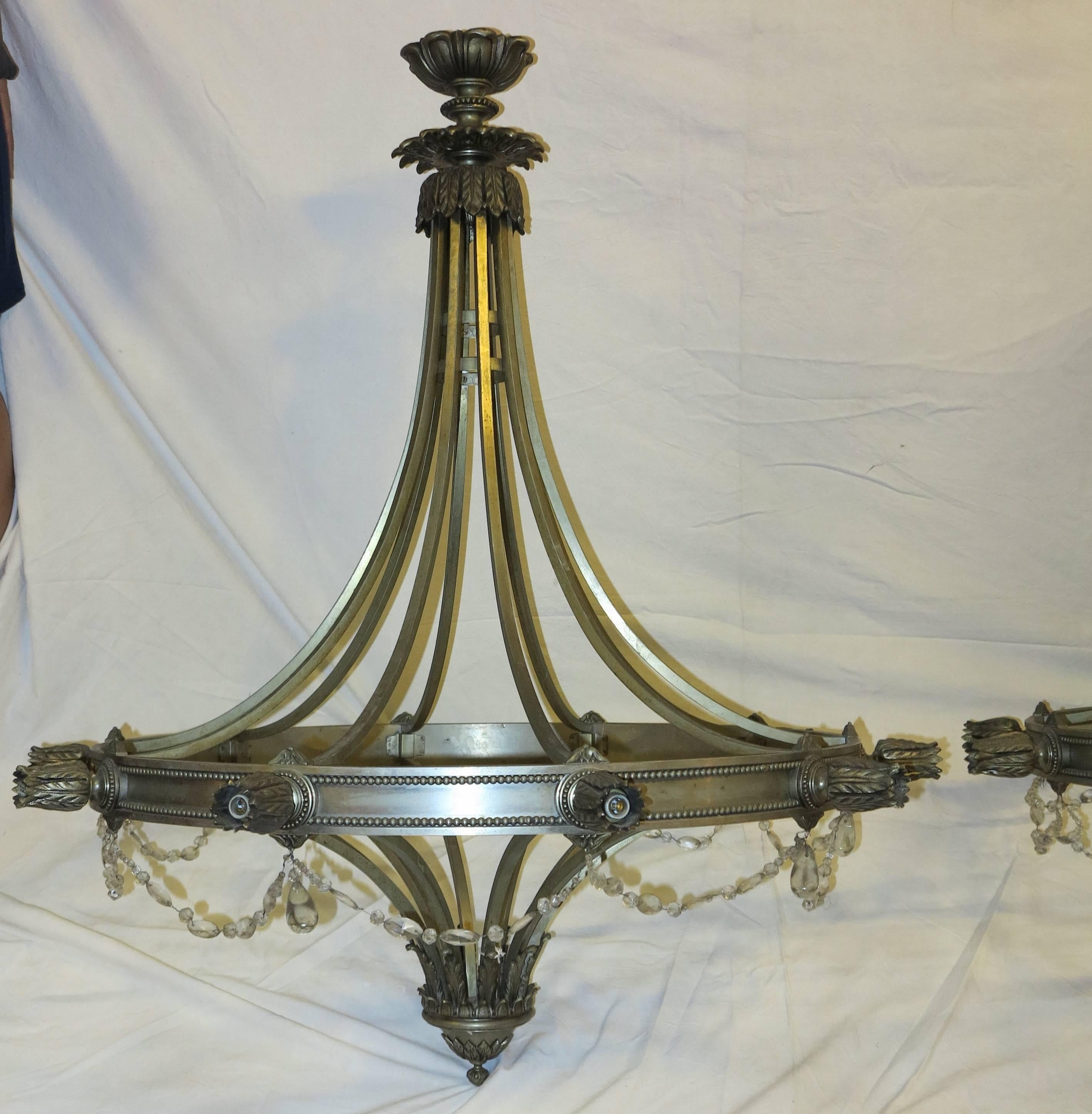 French 1950 Pair of Chandeliers with Ten Lights in the Style of Maison Jansen For Sale