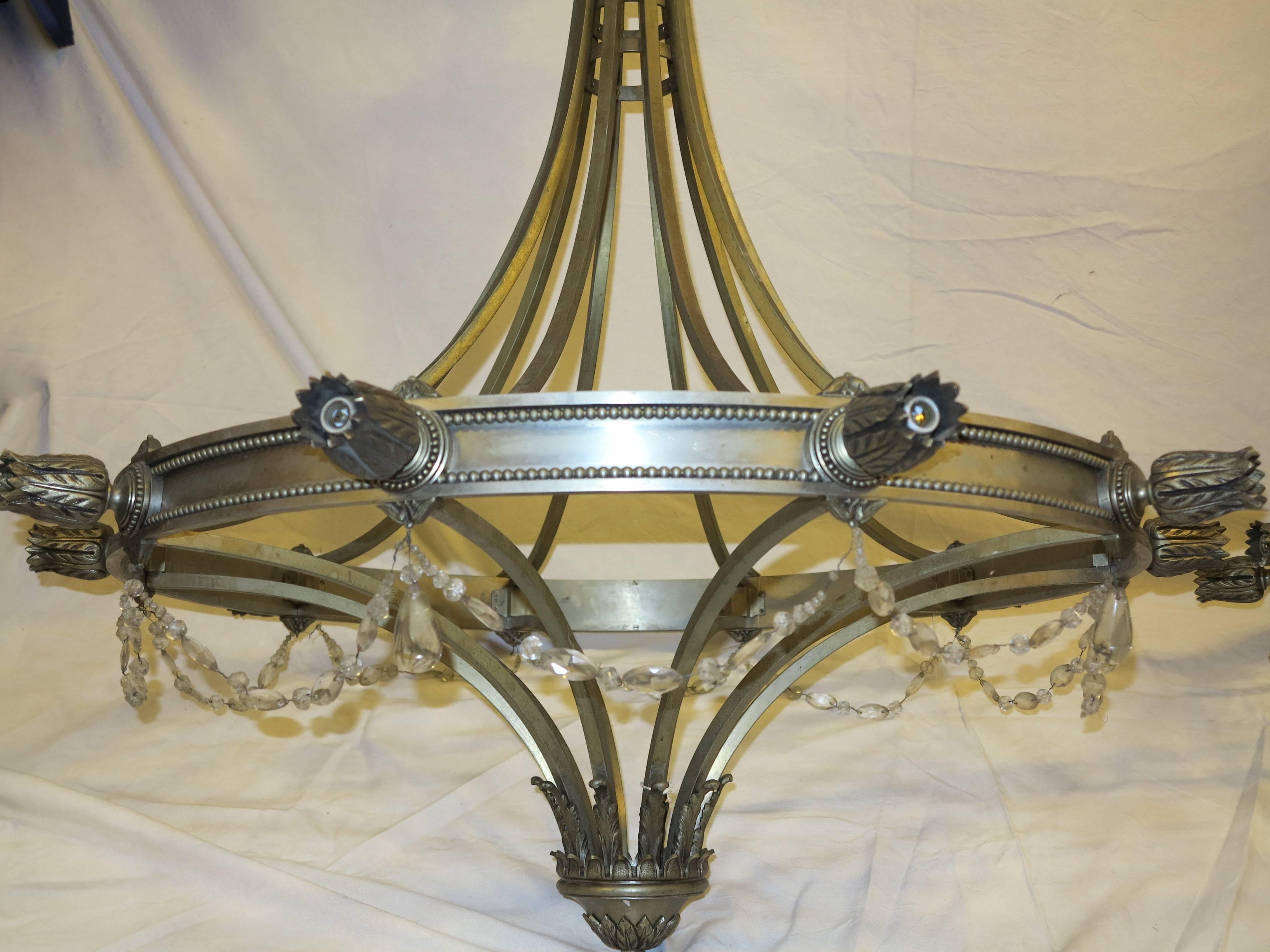 1950 Pair of Chandeliers with Ten Lights in the Style of Maison Jansen In Good Condition For Sale In Paris, FR