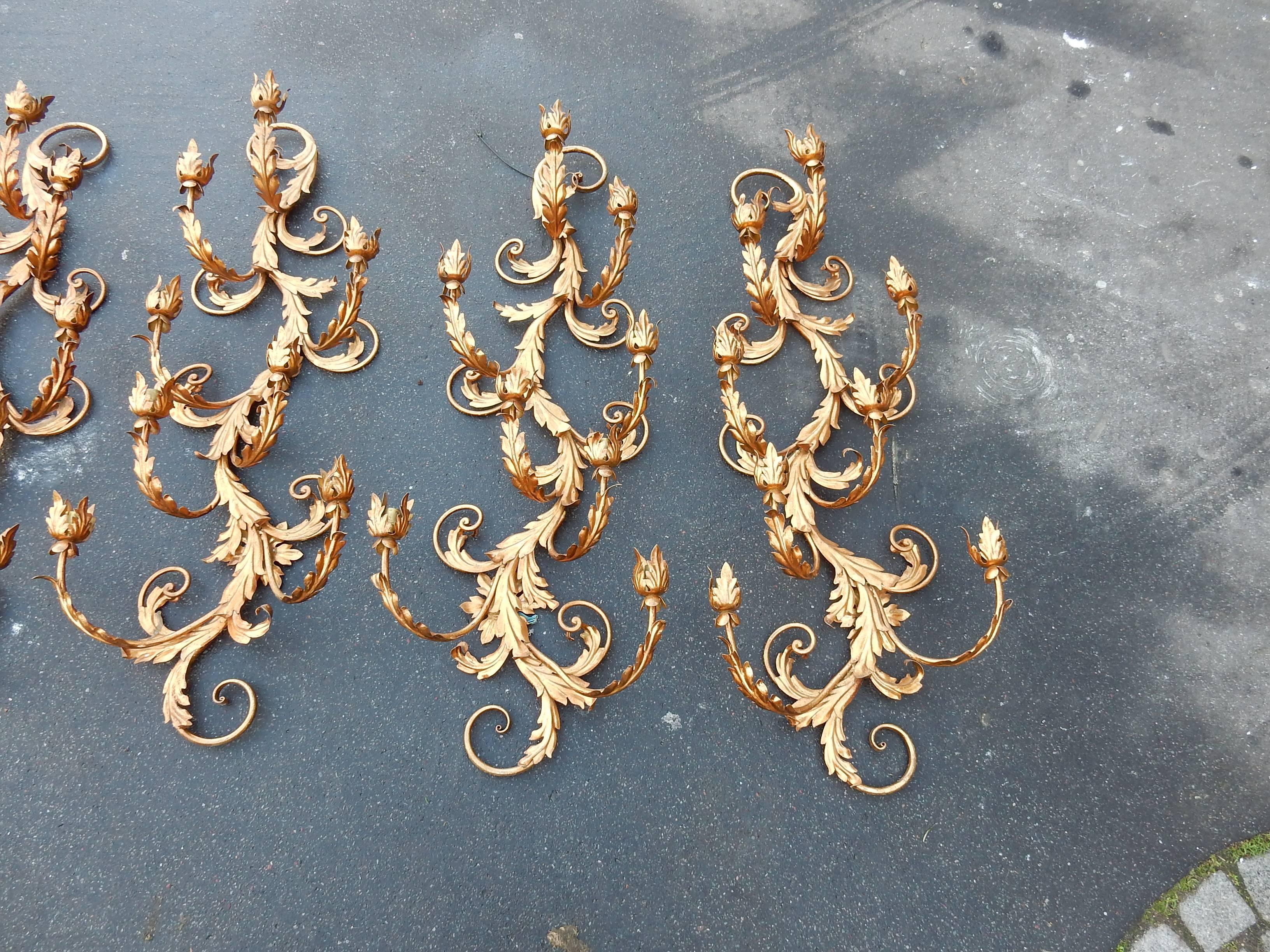 1970 Two Pairs of Wall Lamps Gilded Flowers and Foliage Iron, Two Bulbs In Good Condition For Sale In Paris, FR