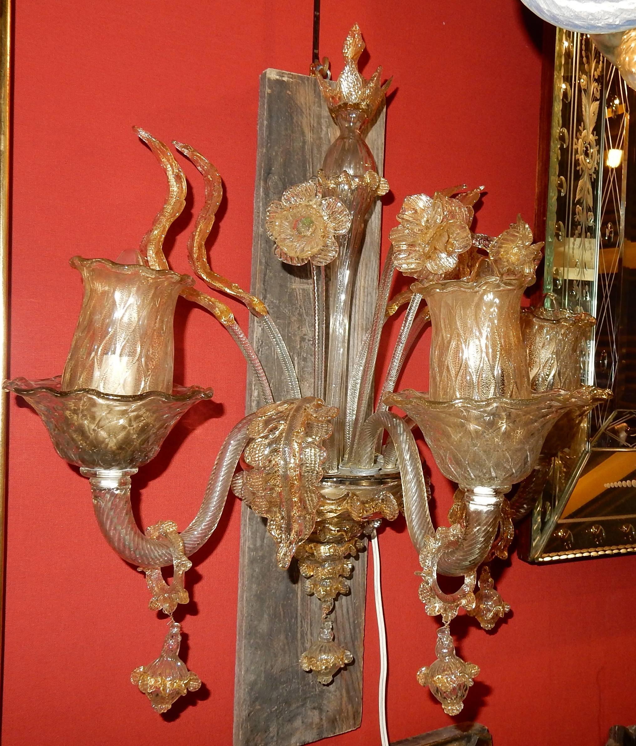 Vetro Coppia di lampade, cristallo di Murano con interno in oro, 1950-1970 in vendita
