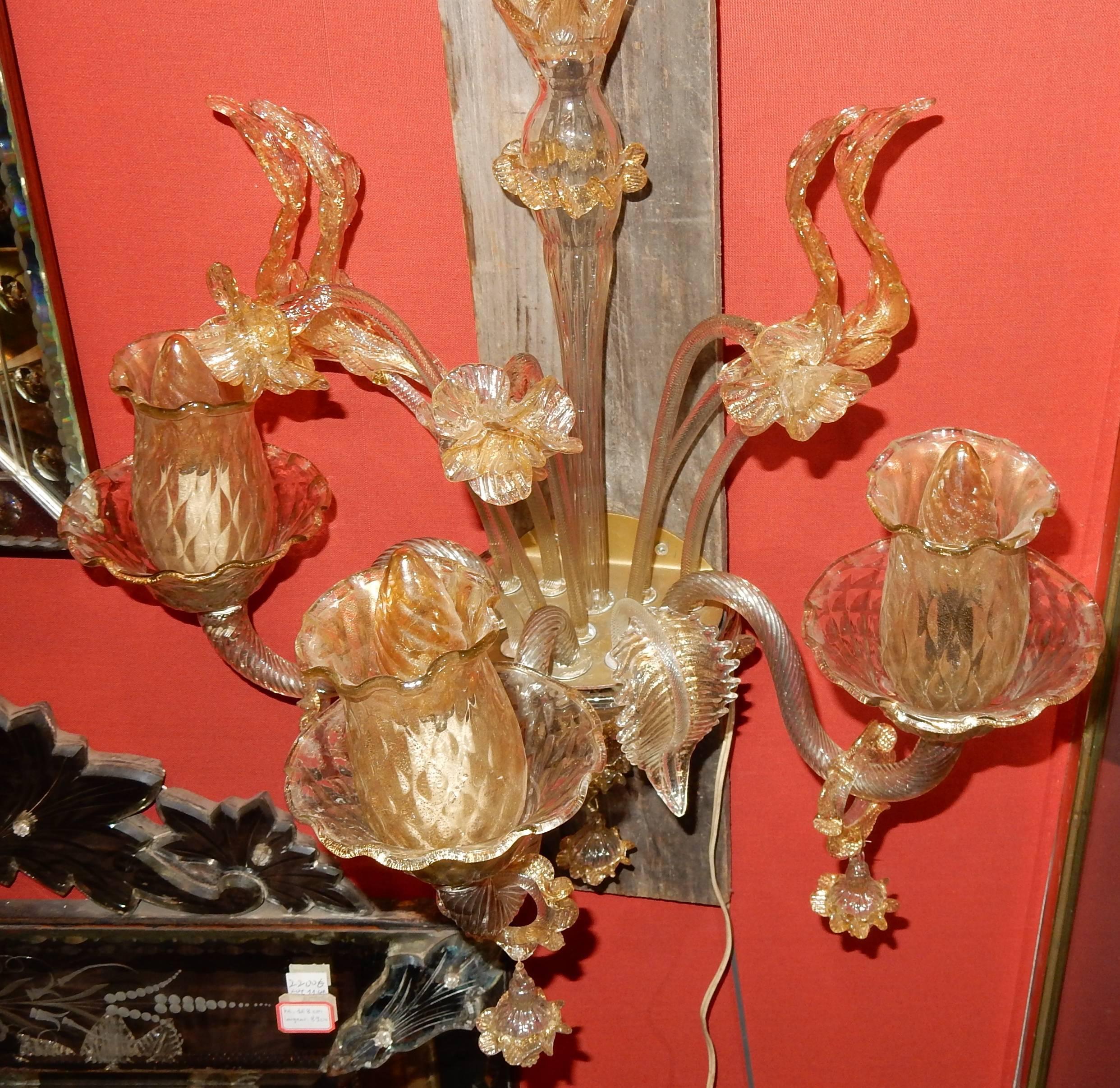 Paire d'appliques de lumière, cristal de Murano avec intérieur en or, 1950-1970 en vente 1