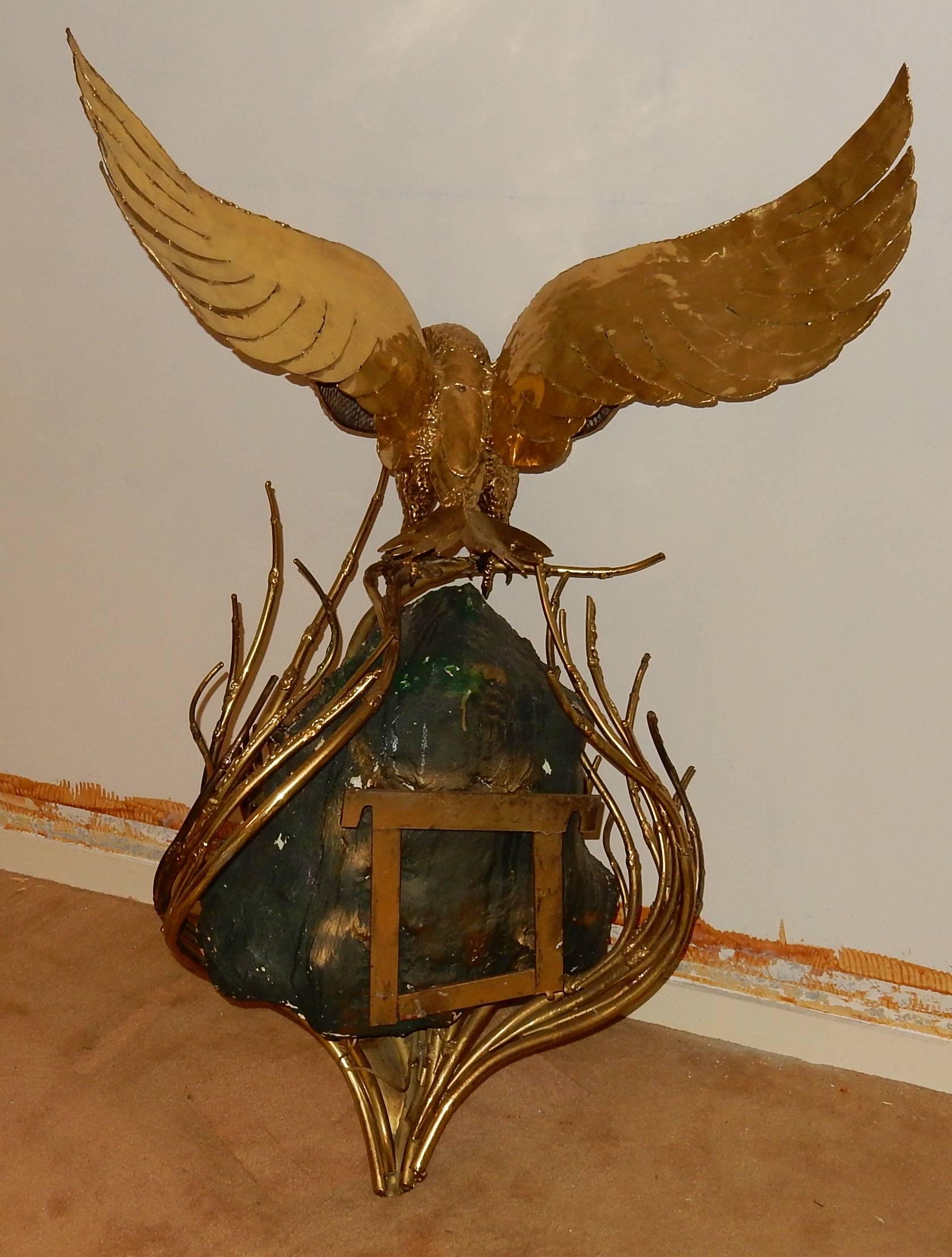 Gilt 1970, Wall Lamp of an Eagle Fernandez or Duval Brasseur or Honore De Paris