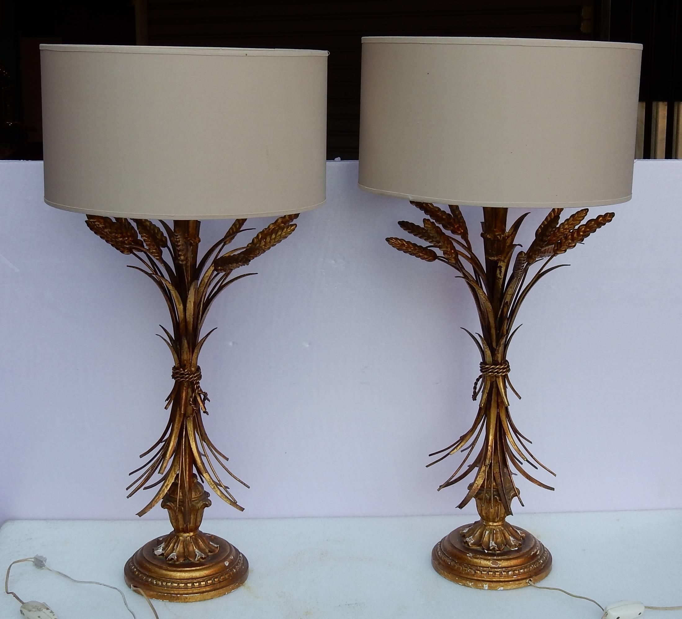 1950-1970 Pair of Golden Wood Lamps with Sheaf of Wheat In Good Condition In Paris, FR