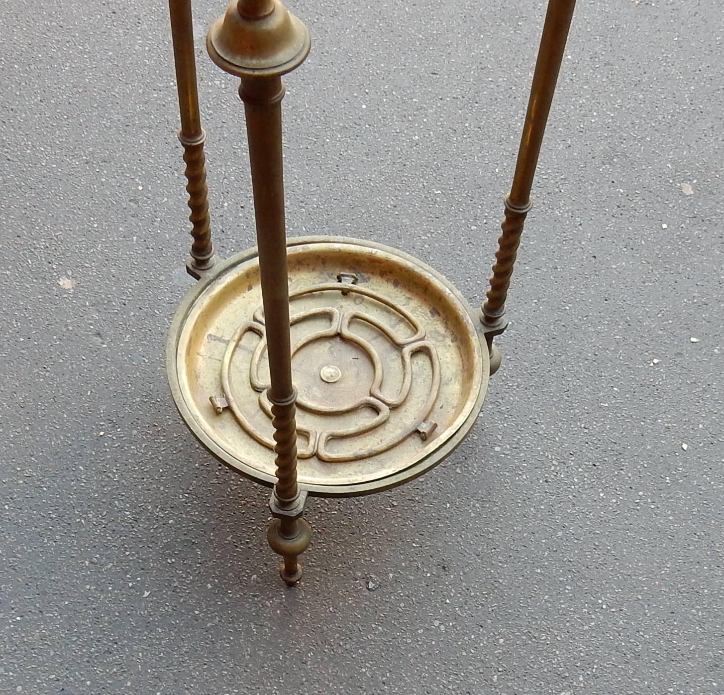 Brass umbrella stand with drip tray. From of a palace in the province. Good condition, circa 1880-1900.