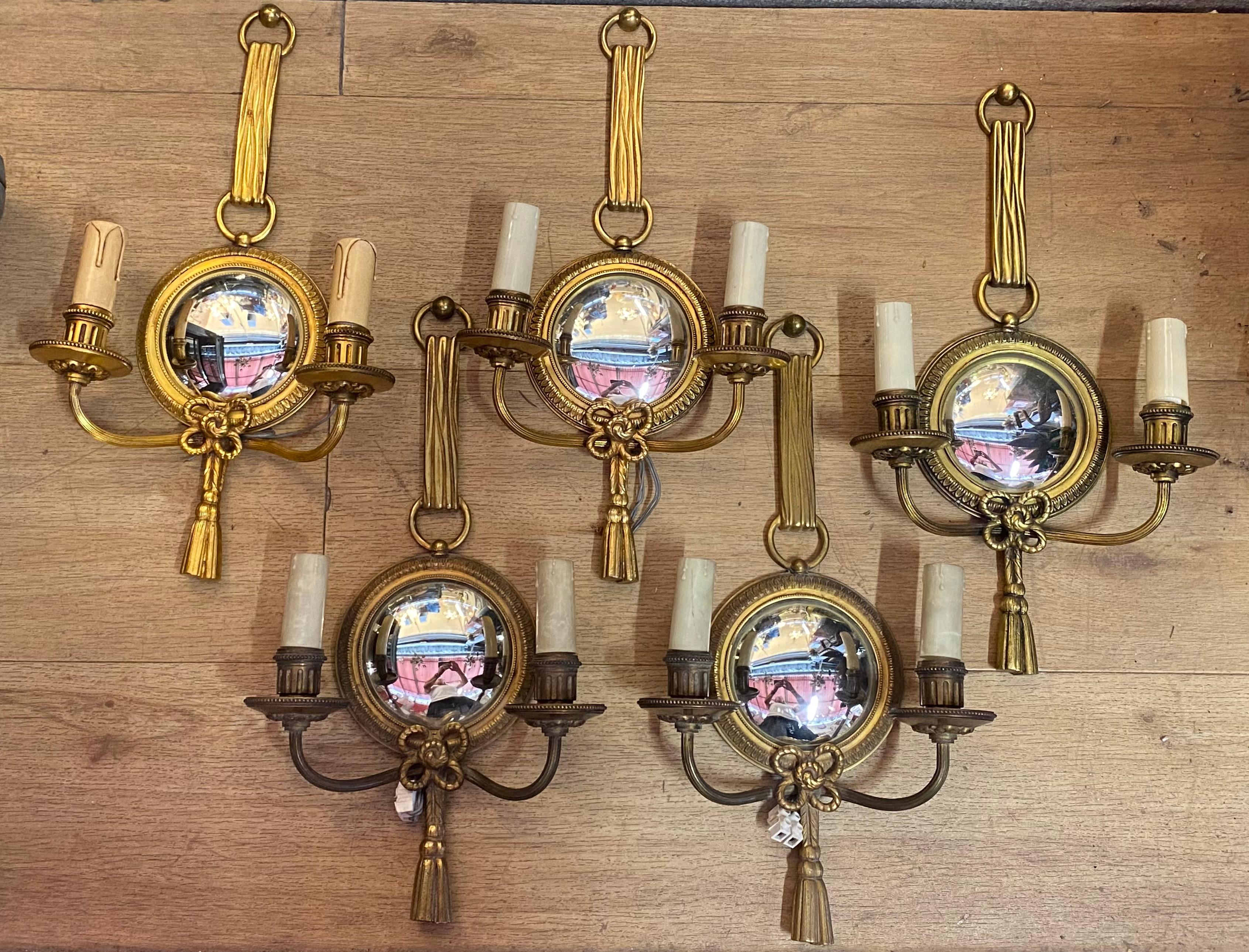 Art Deco 1950/70′  Serie of 5 Sconces in Gilted Bronze With Convex Mirror Petitot Signed For Sale