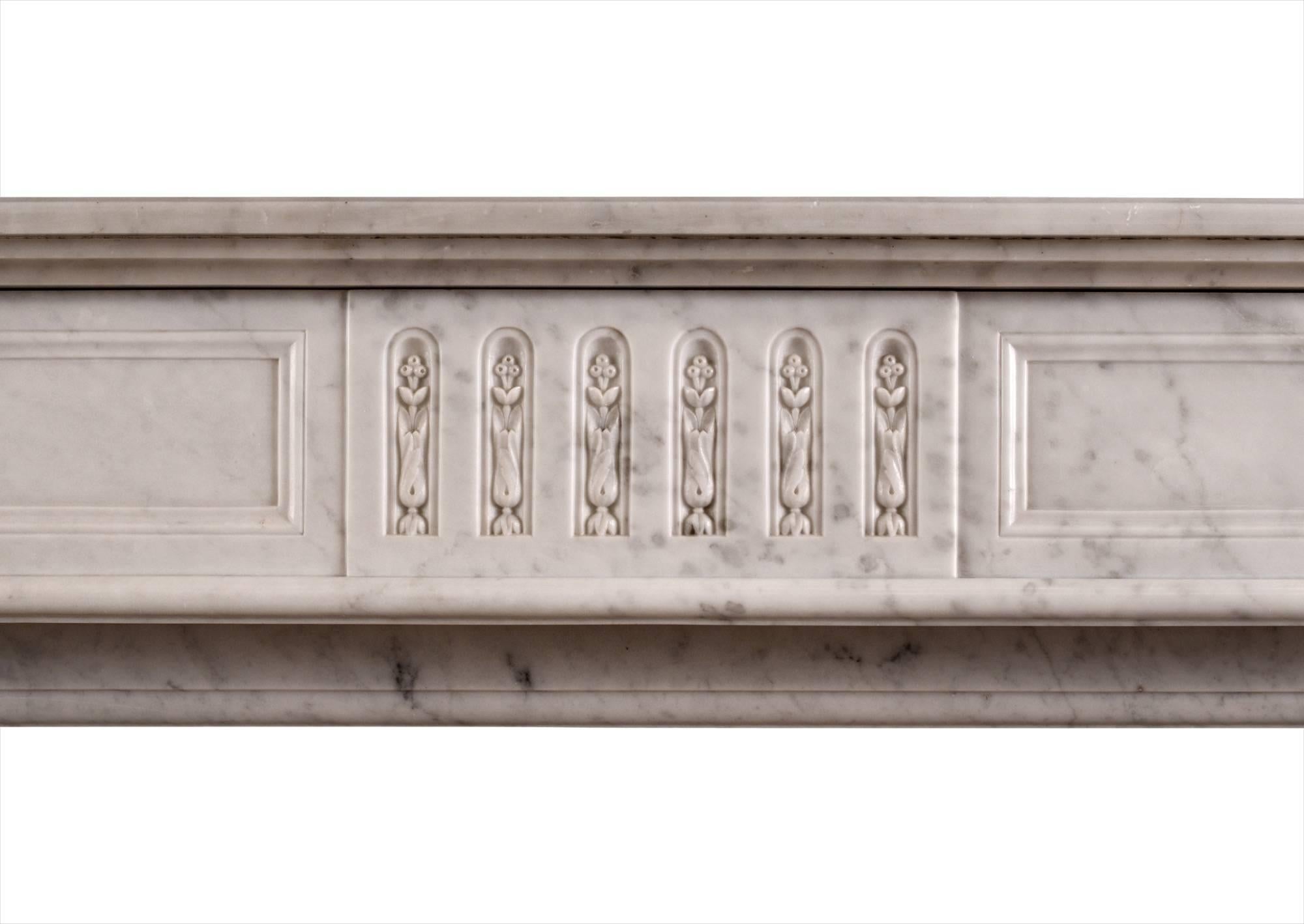 Louis XVI Style Fireplace in Carrara Marble In Good Condition For Sale In London, GB