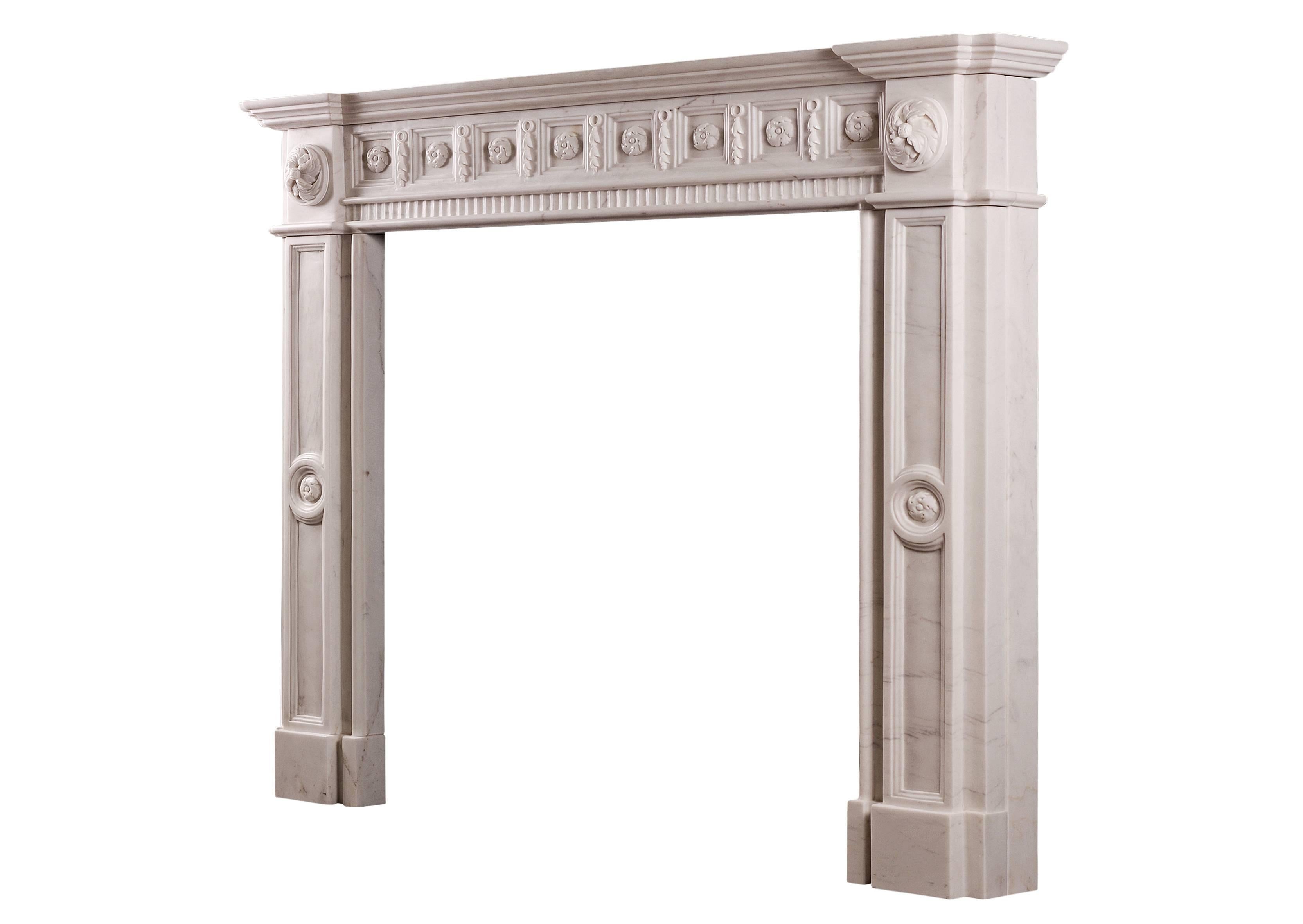 Irish Georgian Style White Marble Fireplace In Good Condition For Sale In London, GB