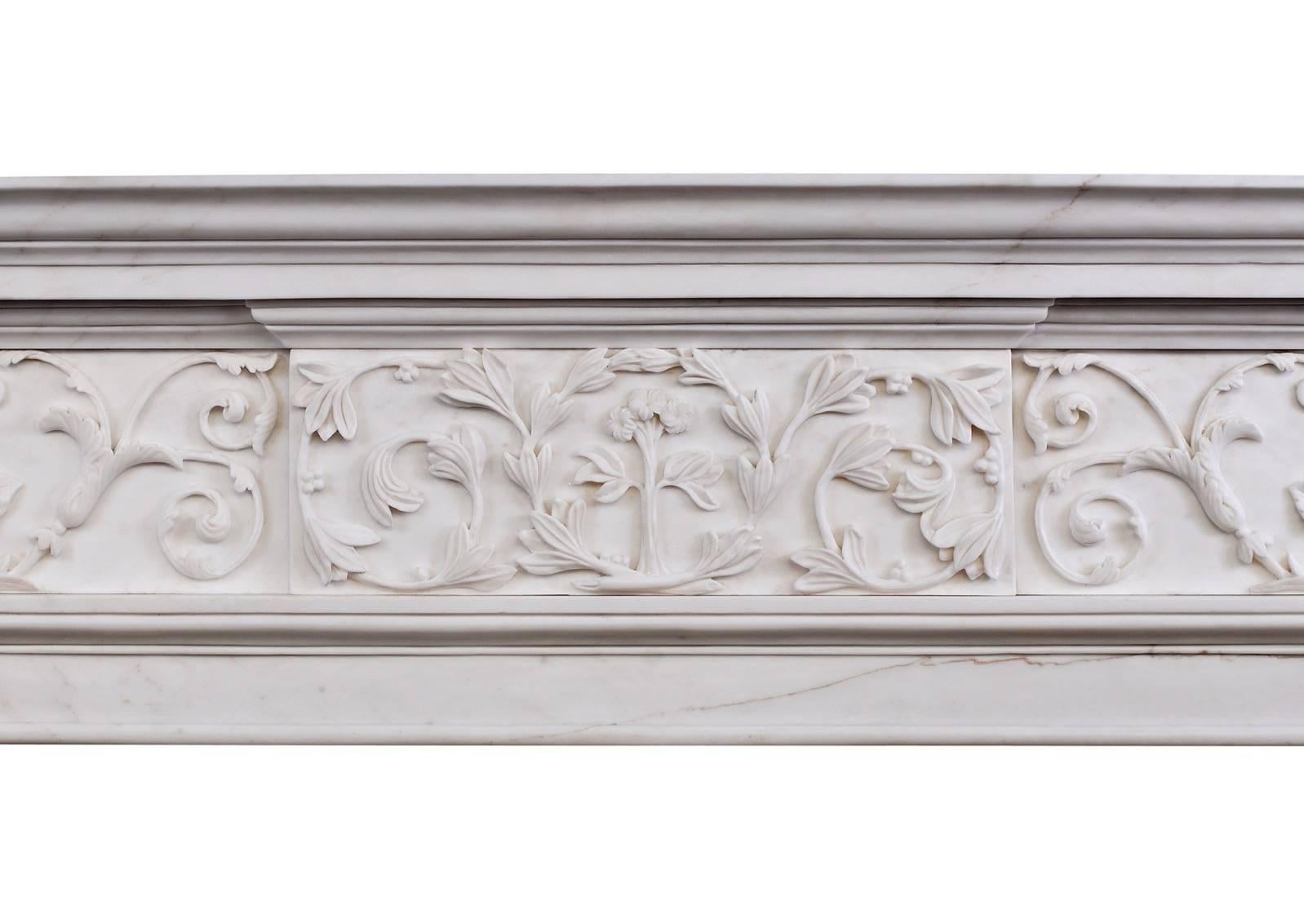 Attractive George III Style White Marble Fireplace In Good Condition For Sale In London, GB