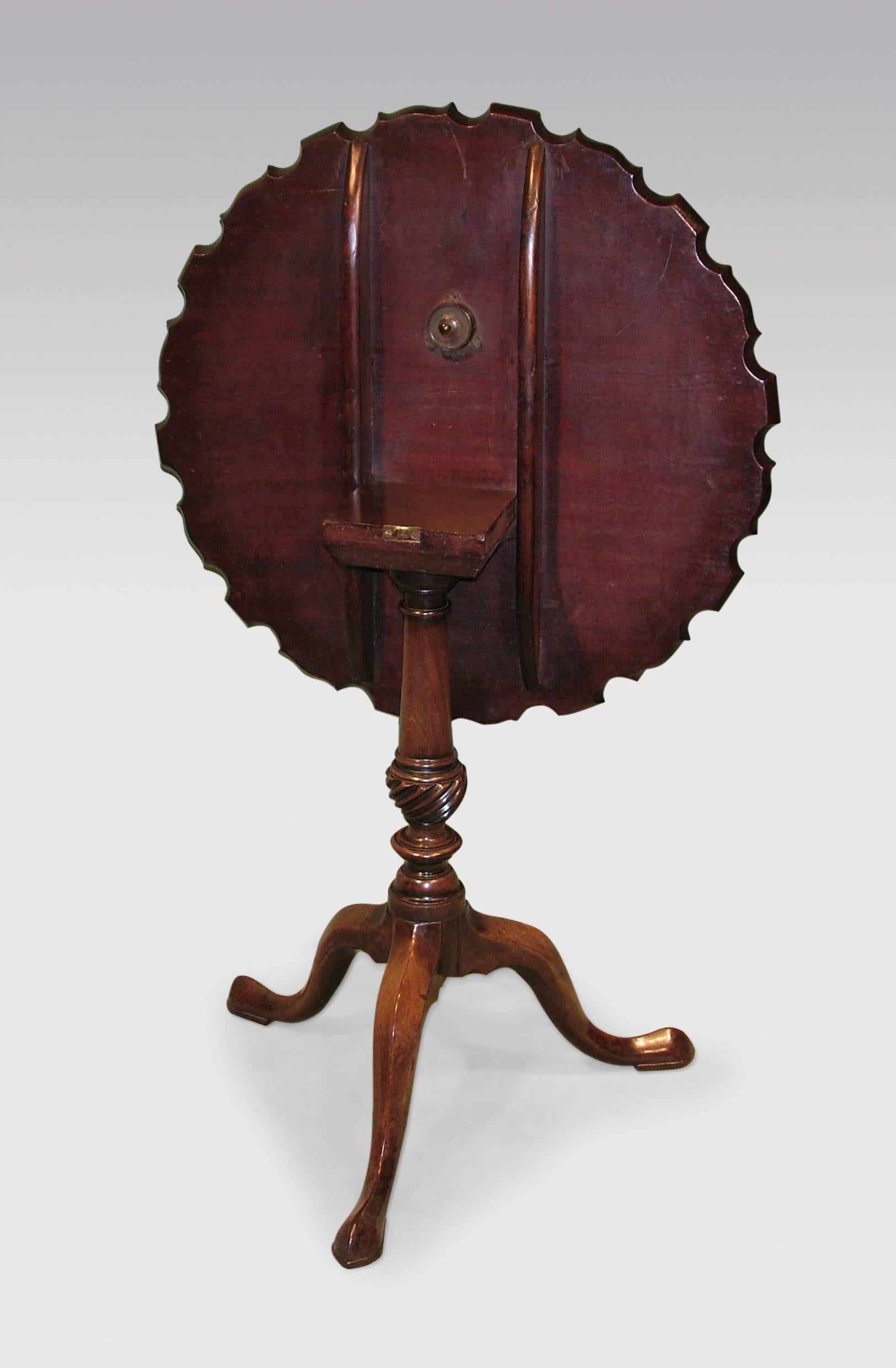 English Chippendale Period Mahogany Tripod Table