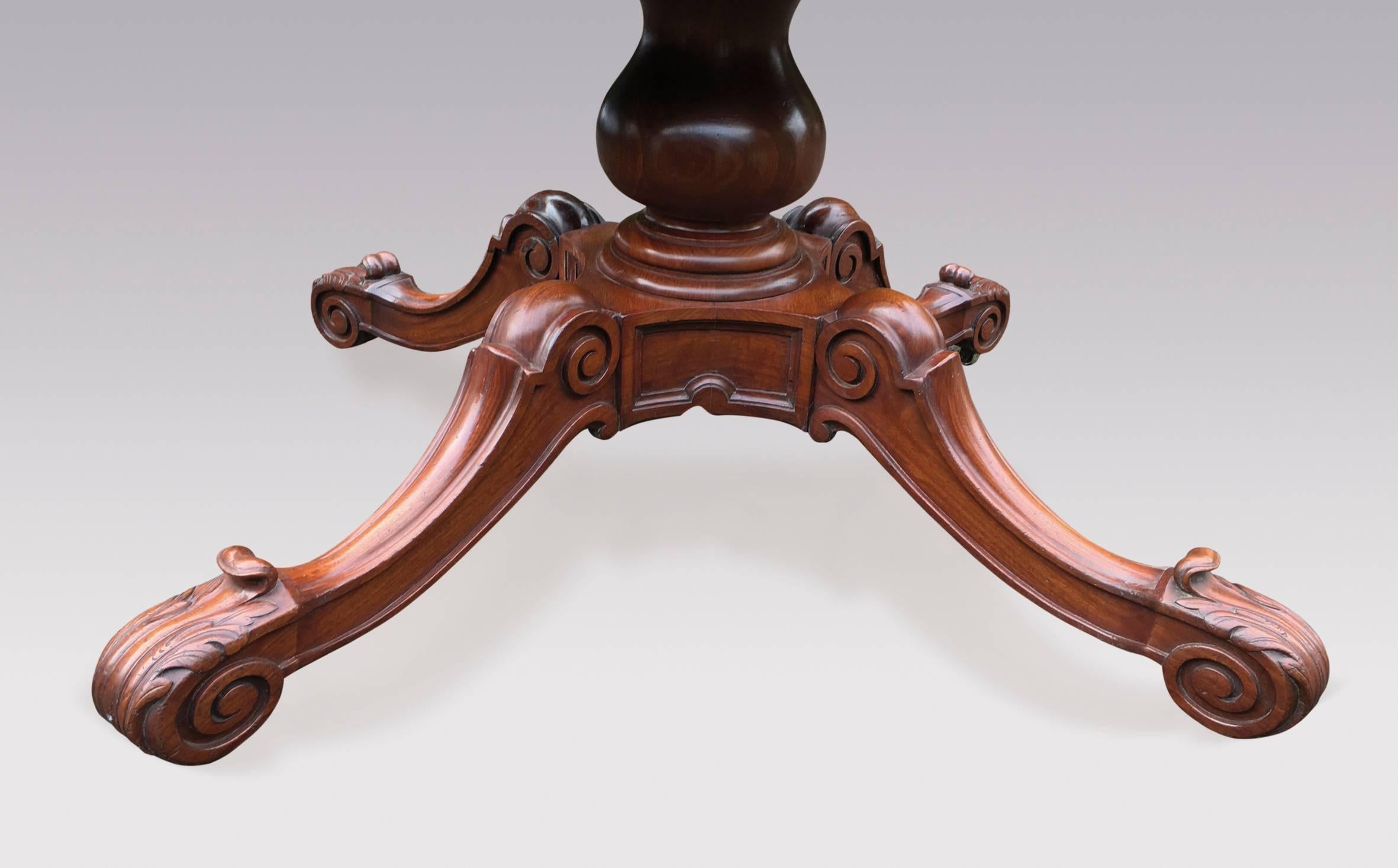 Polished William IV period mahogany circular dining table