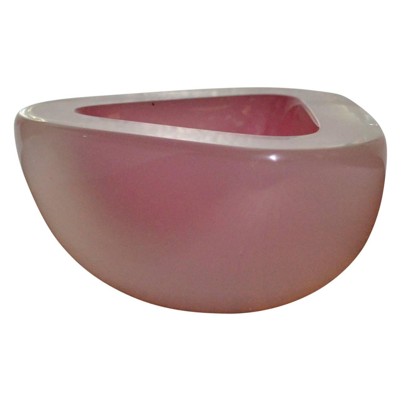 Very beautiful Sommerso Geode ashtray or trinket bowl in bubbly um colors.