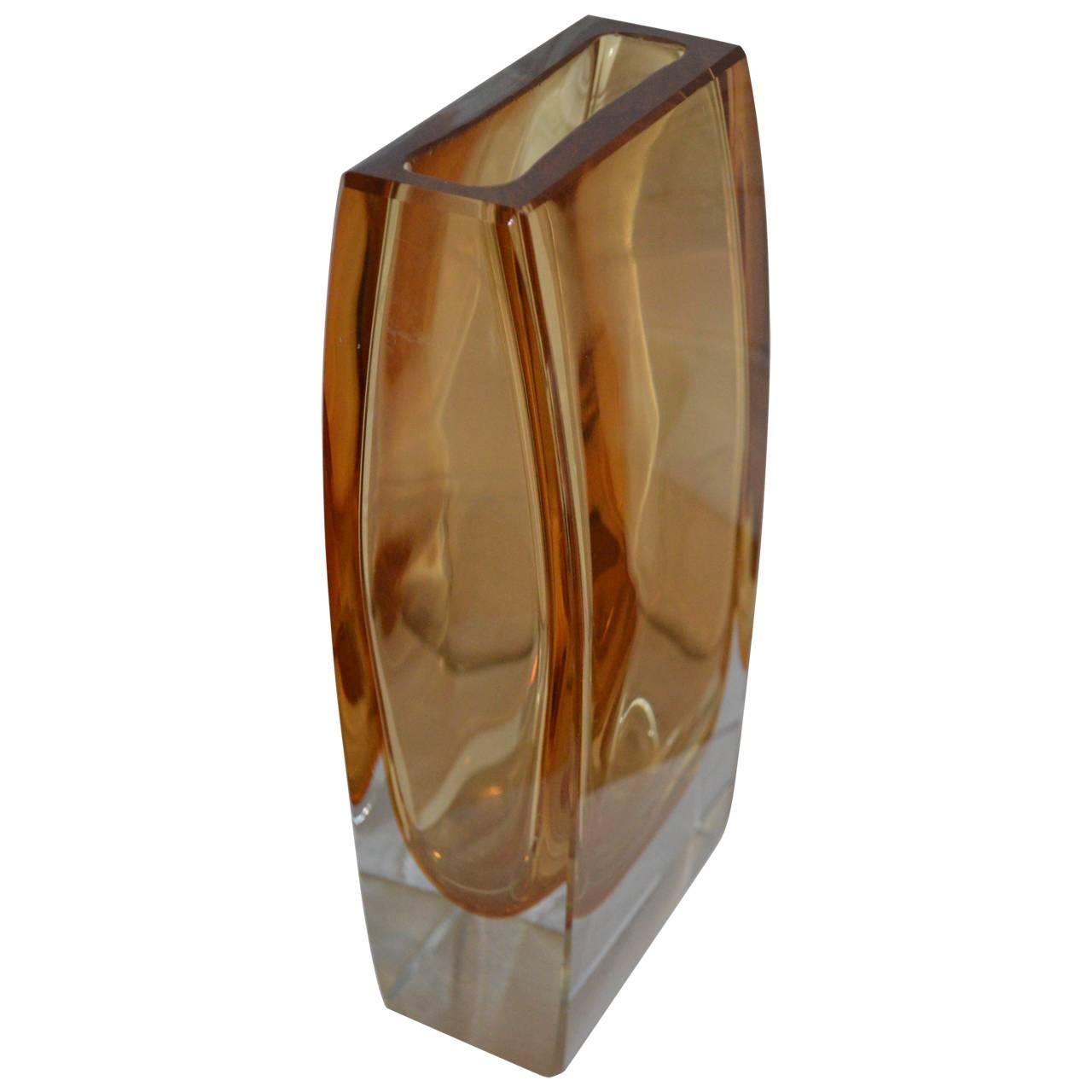 Beautiful rare and large rectangular and oval on the sides, Sommerso Murano vase.