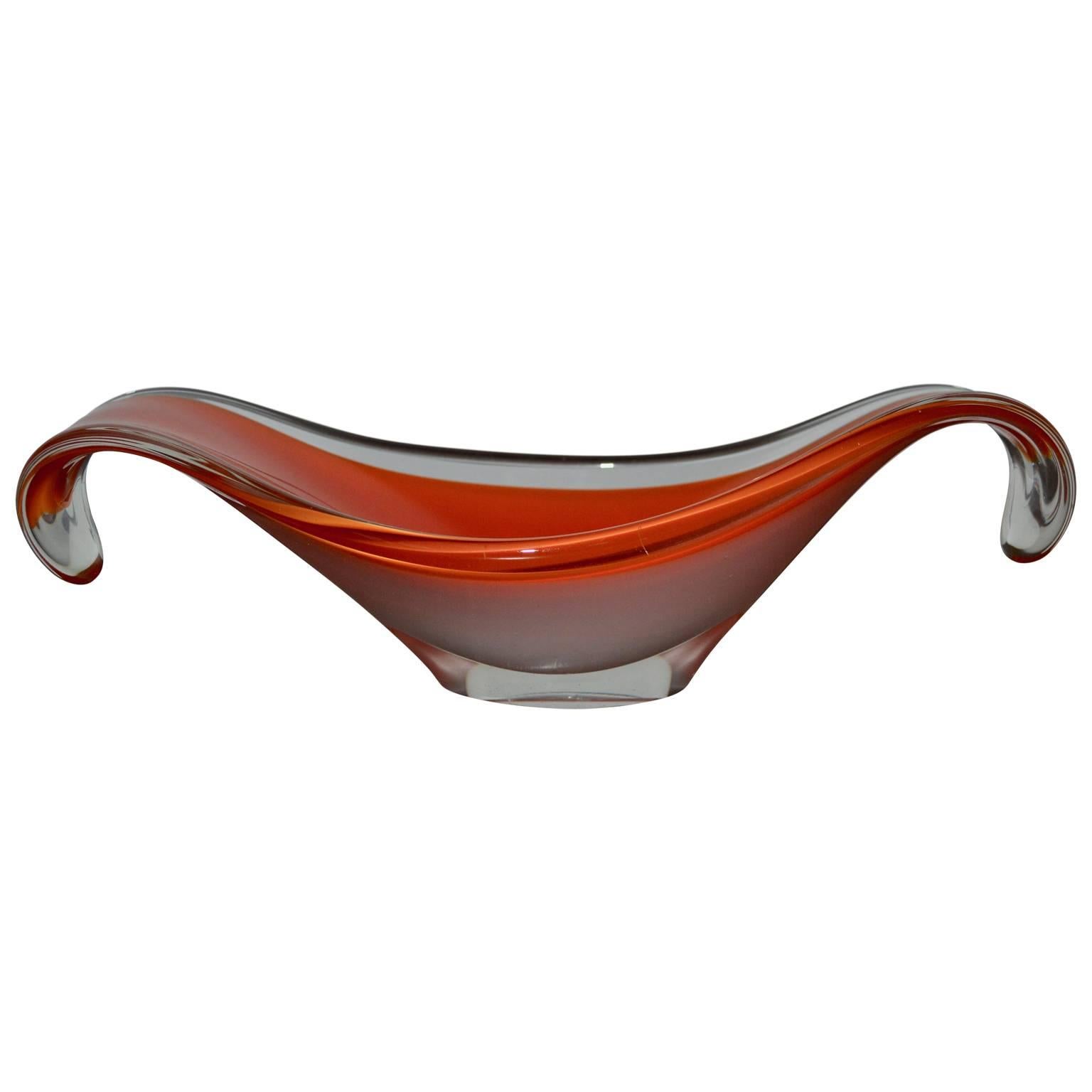 Midcentury Flygfors orange bubblegum centerpiece from the range Coquille by Paul Kedelv.