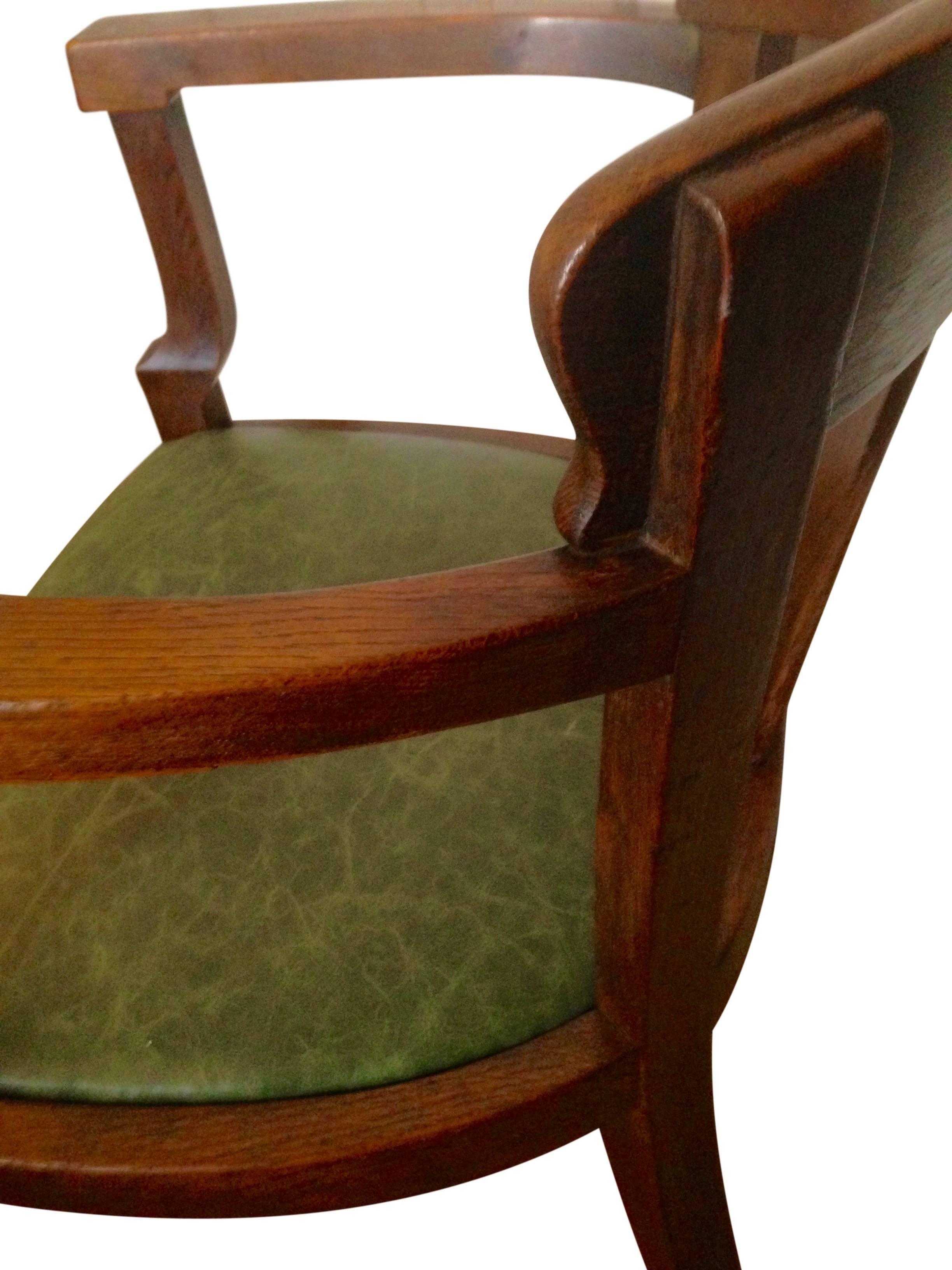 Early Solid Oak Art Deco Desk Chair In Good Condition In Copenhagen, K