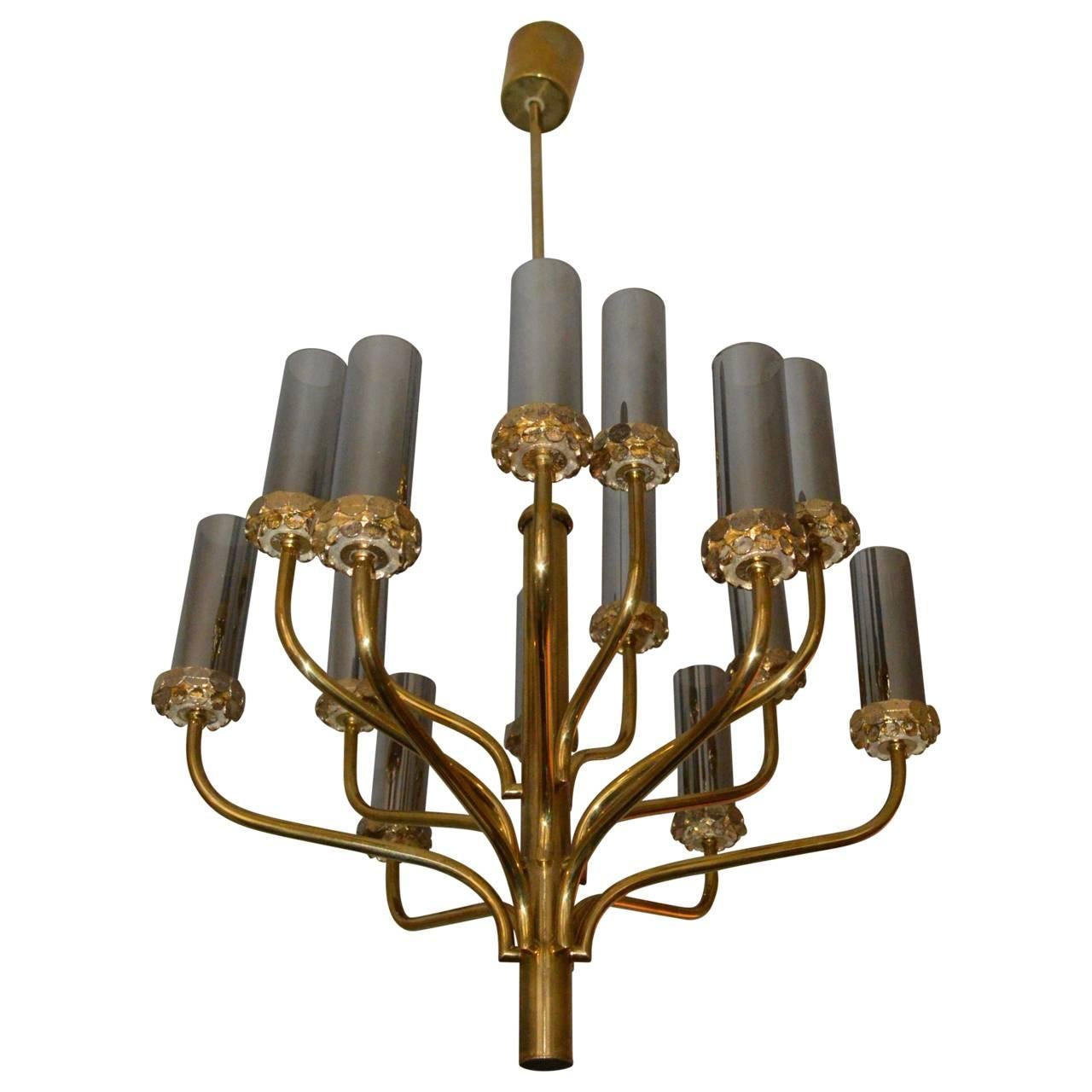 Large Midcentury Fifteen-Light Brass and Smoked Glass Chandelier 4