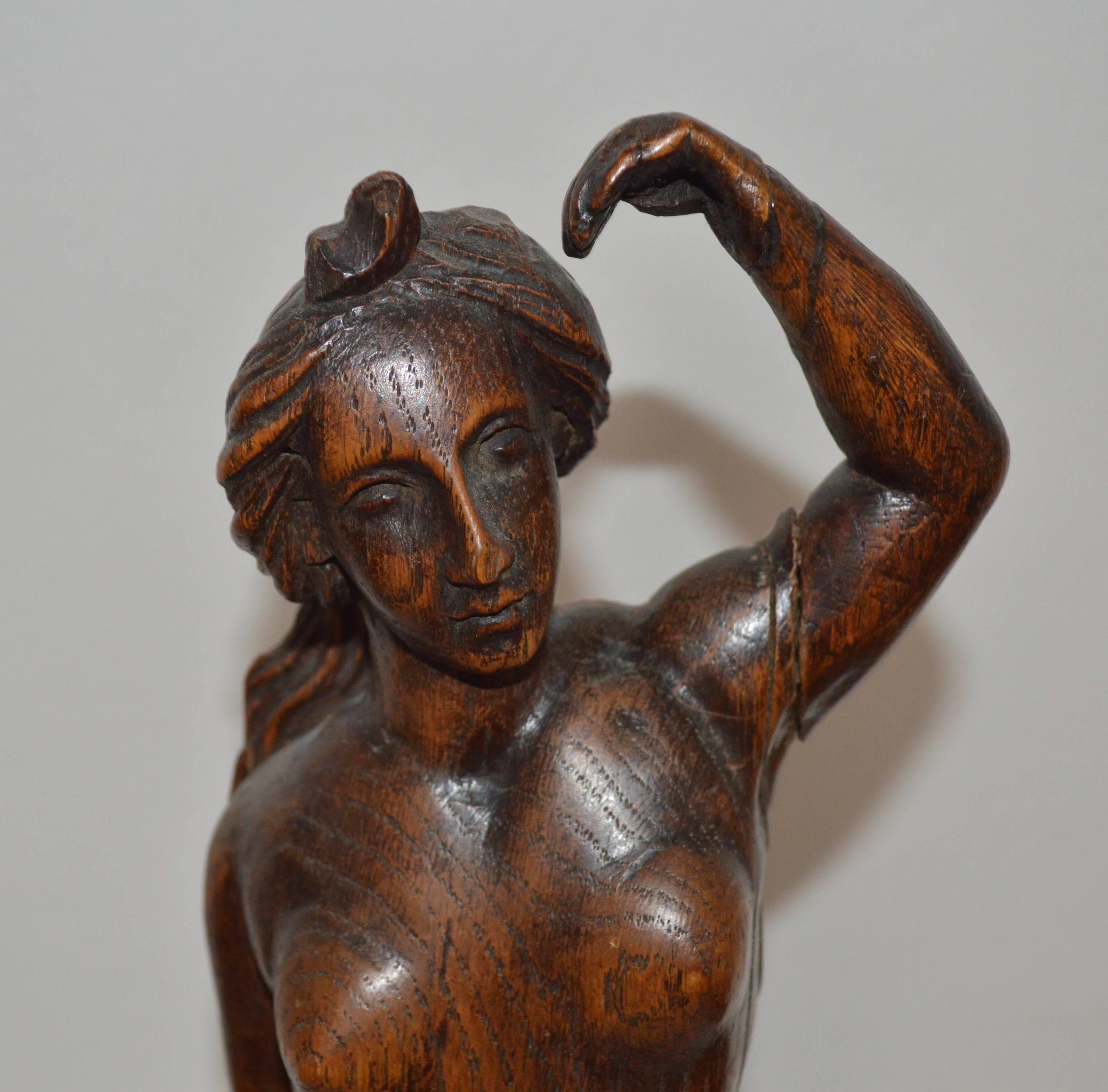 19th Century Wooden Lady Sculpture In Good Condition For Sale In Copenhagen, K