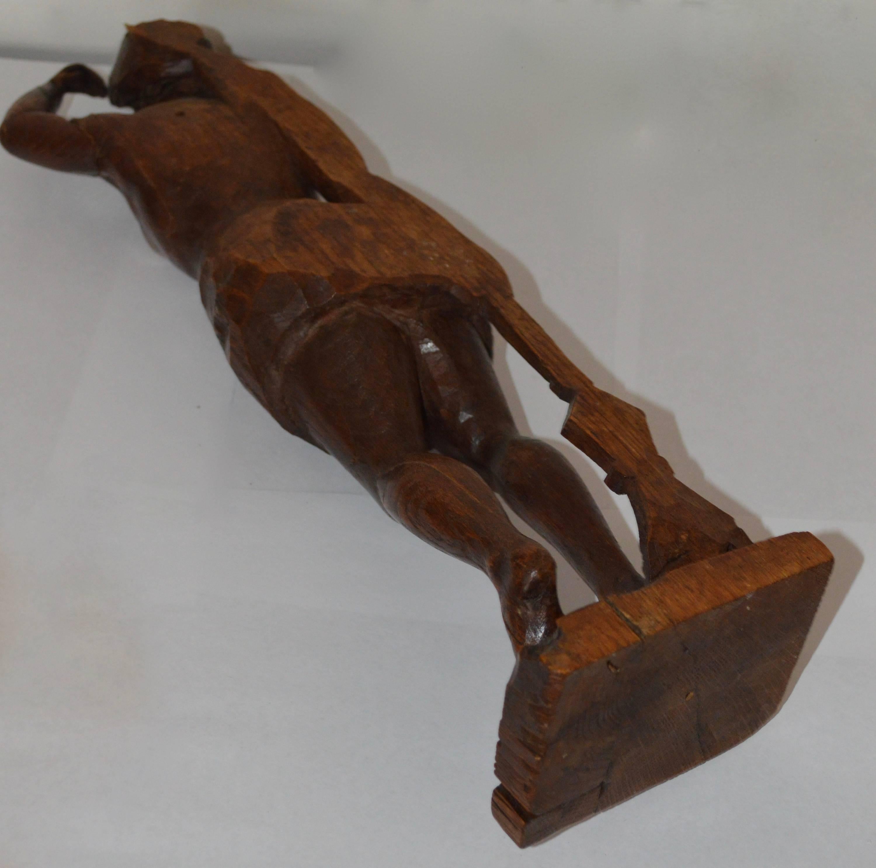 19th Century Wooden Lady Sculpture For Sale 2