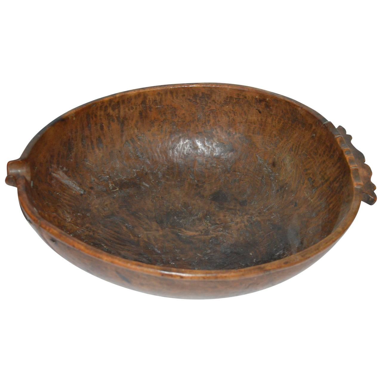 18th Century Carved Wooden Pouring Bowl In Good Condition In Copenhagen, K