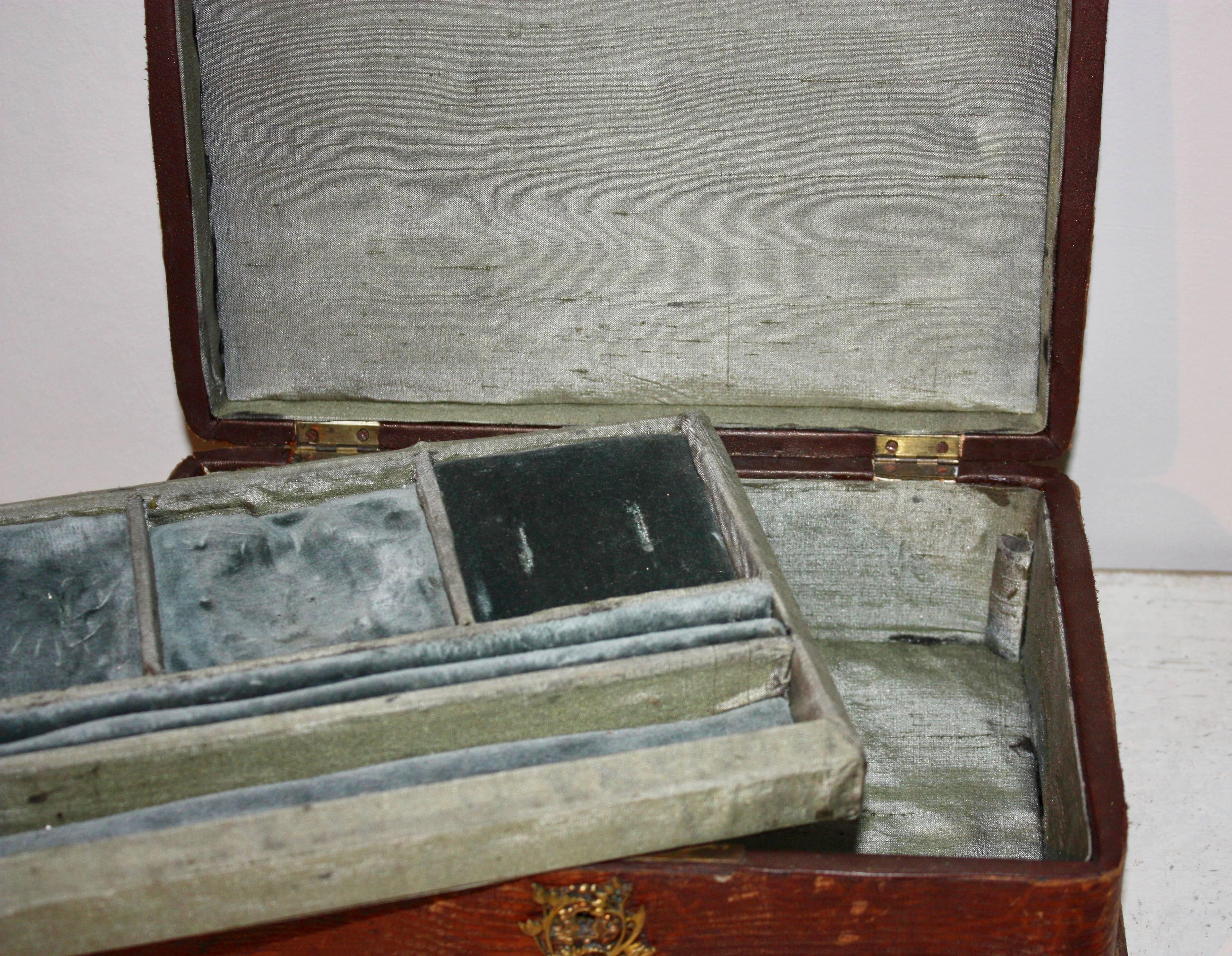 Early 20th Century Leather Jewellery Box 1