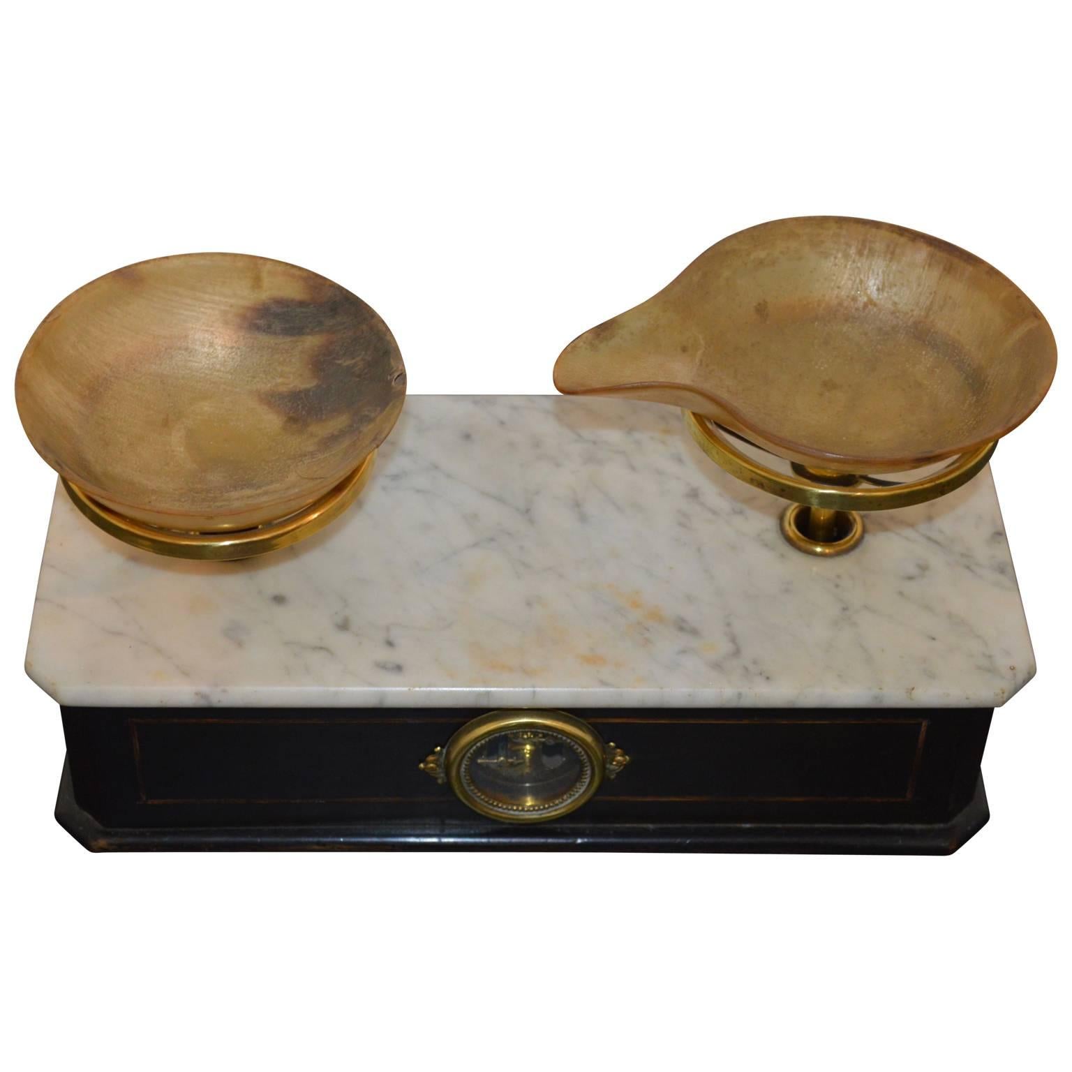 European 19th Century Apothecary or Pastry Weight with Horn Bowls