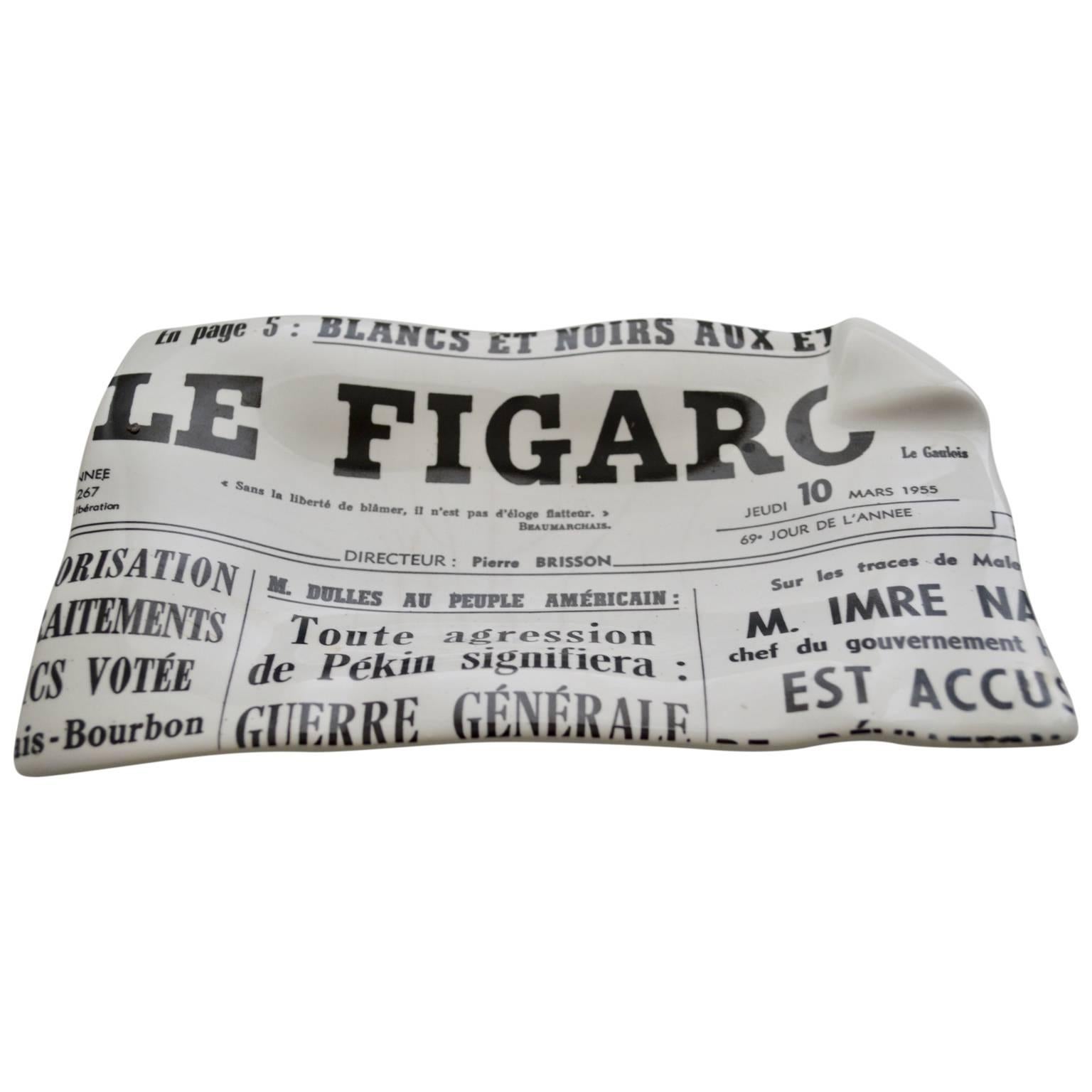 Vintage Fornasetti porcelain dish as a ashtray or pin tray, with the print of French newspaper, Le Figaro.