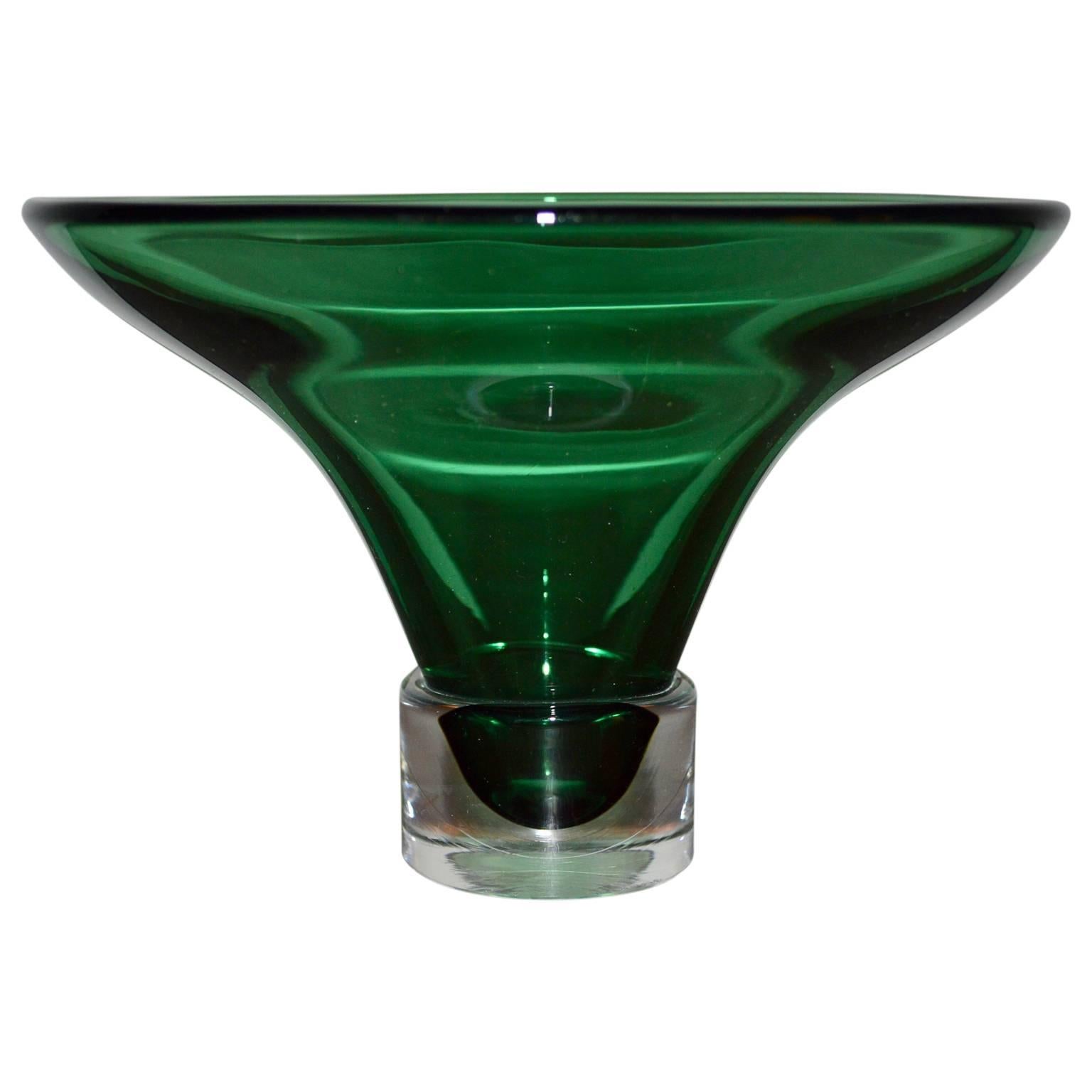 Green Mid-Century Sommerso Murano bowl or centerpiece.