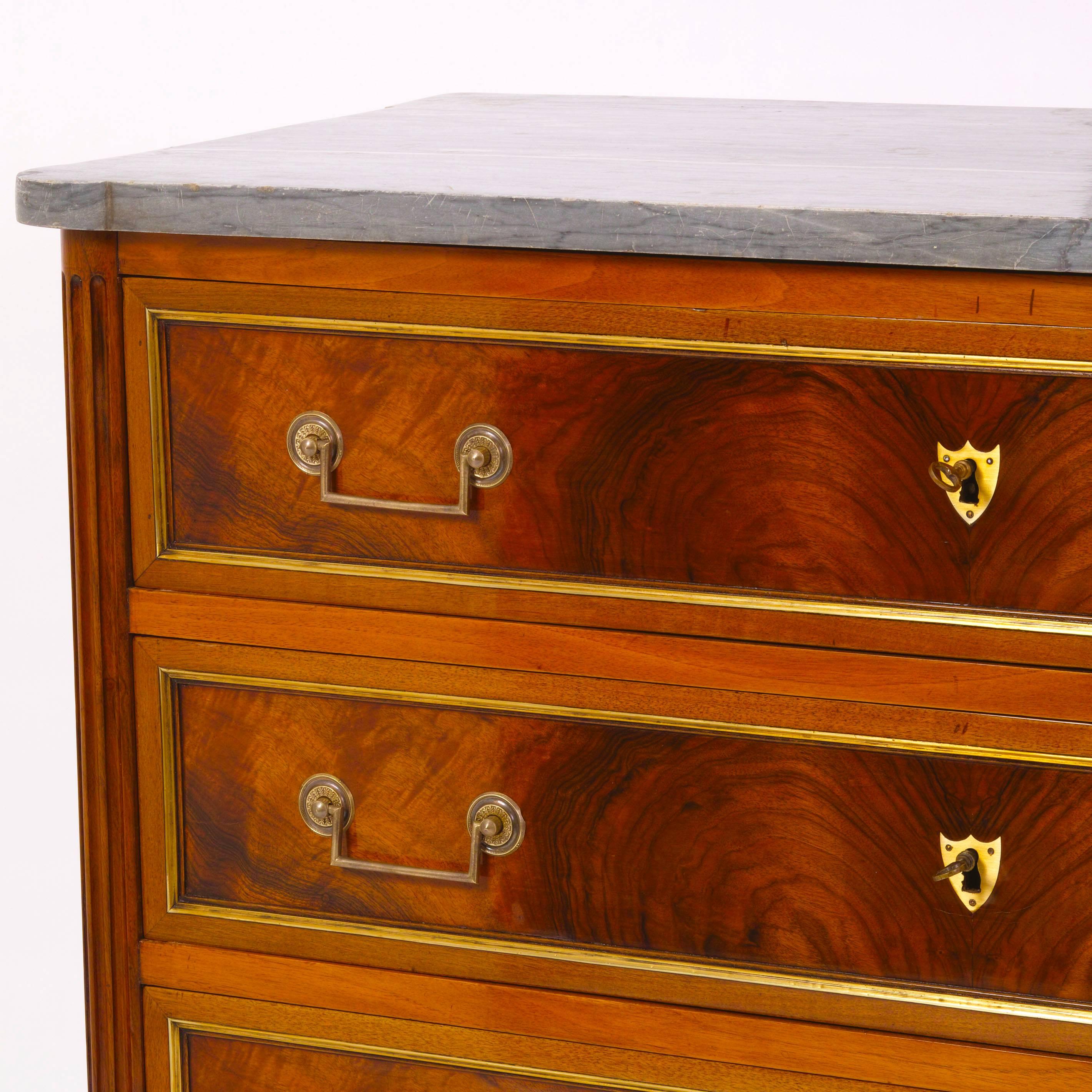Directoire Chest of Drawers, France, 1790s In Excellent Condition In Greding, DE