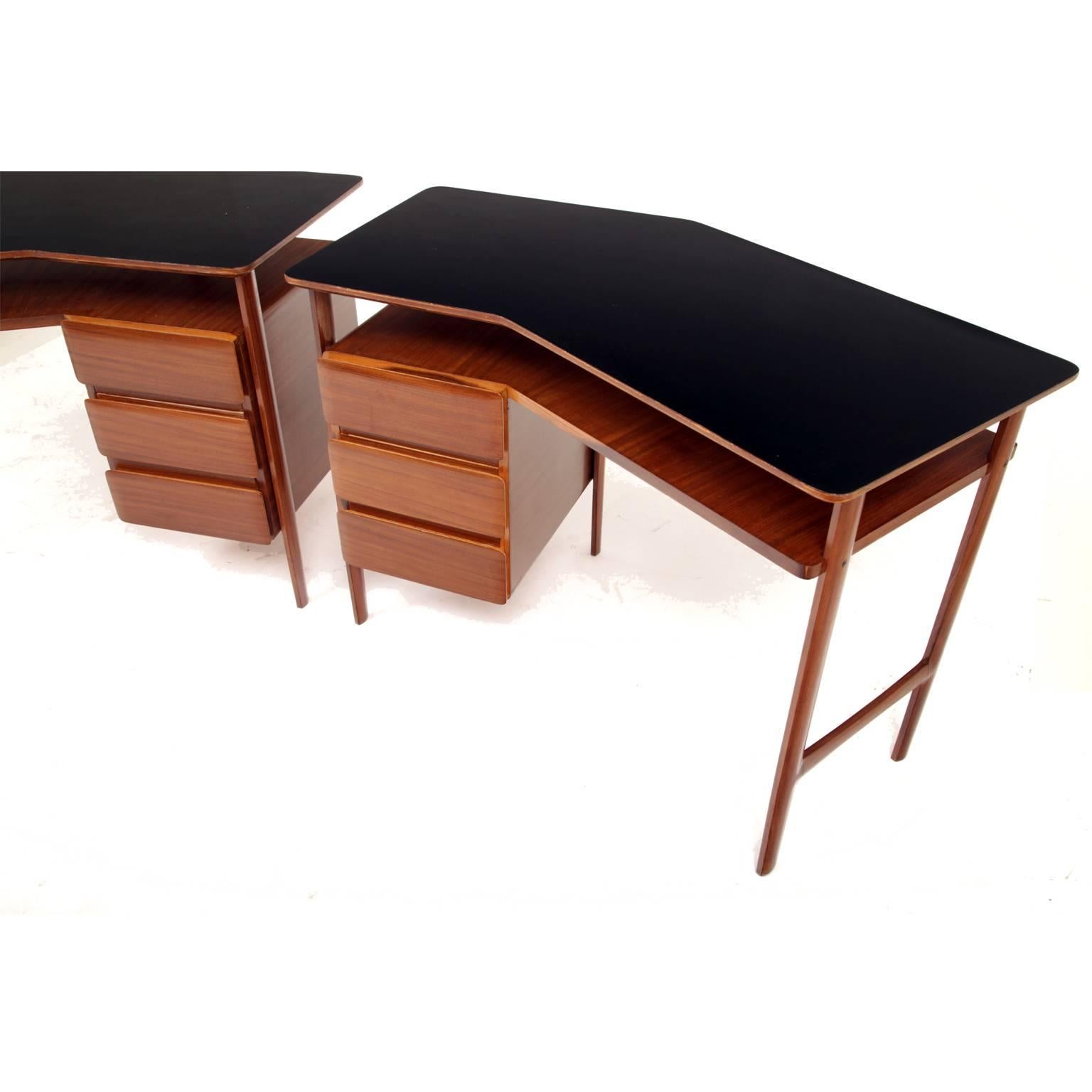 Writing Desk, Italy, 1950s In Excellent Condition In Greding, DE