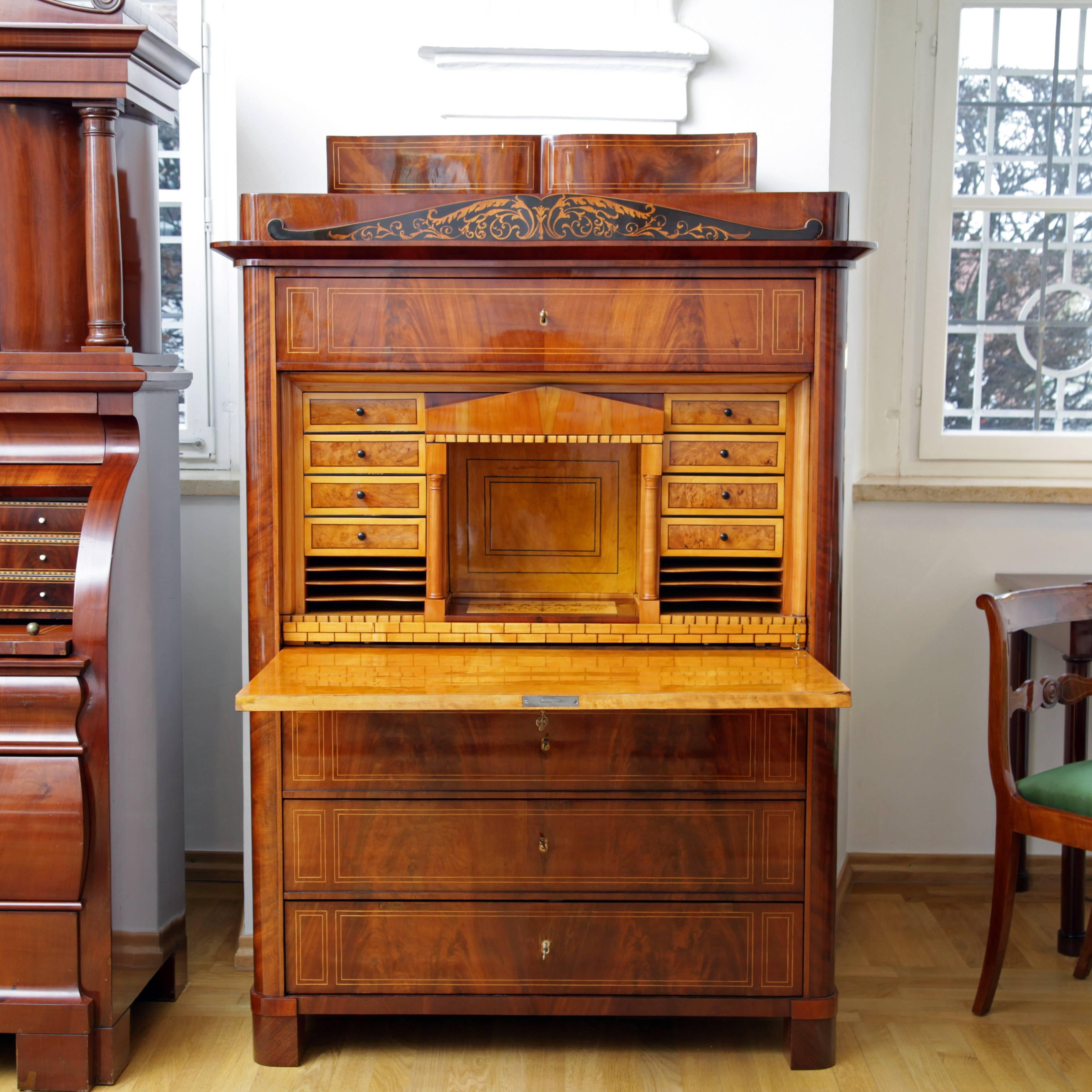 Biedermeier Secretaire, Saxony, circa 1830 2