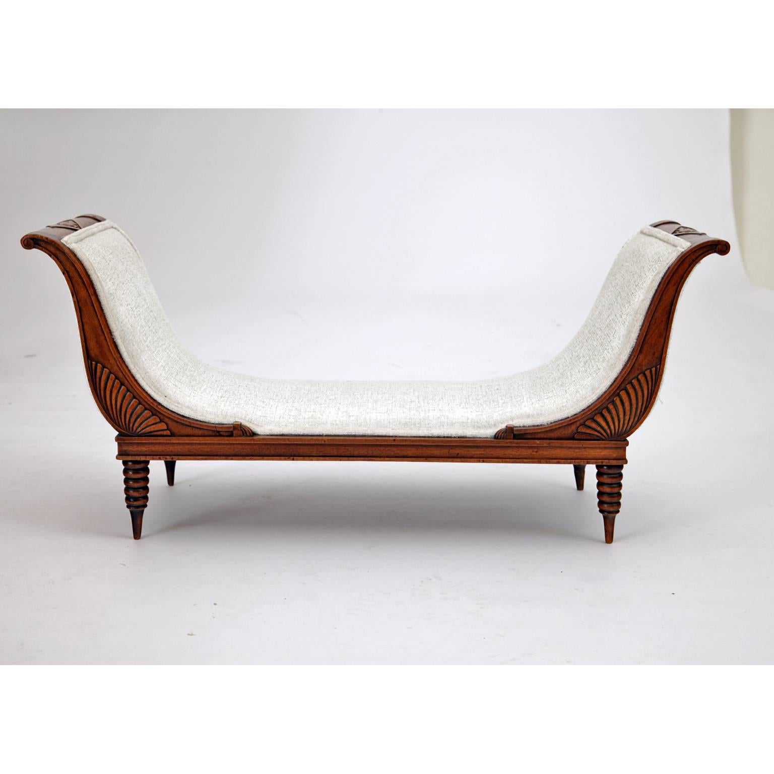 Small Neoclassical Banquette or Foot Stool, Early 19th Century In Good Condition In Greding, DE