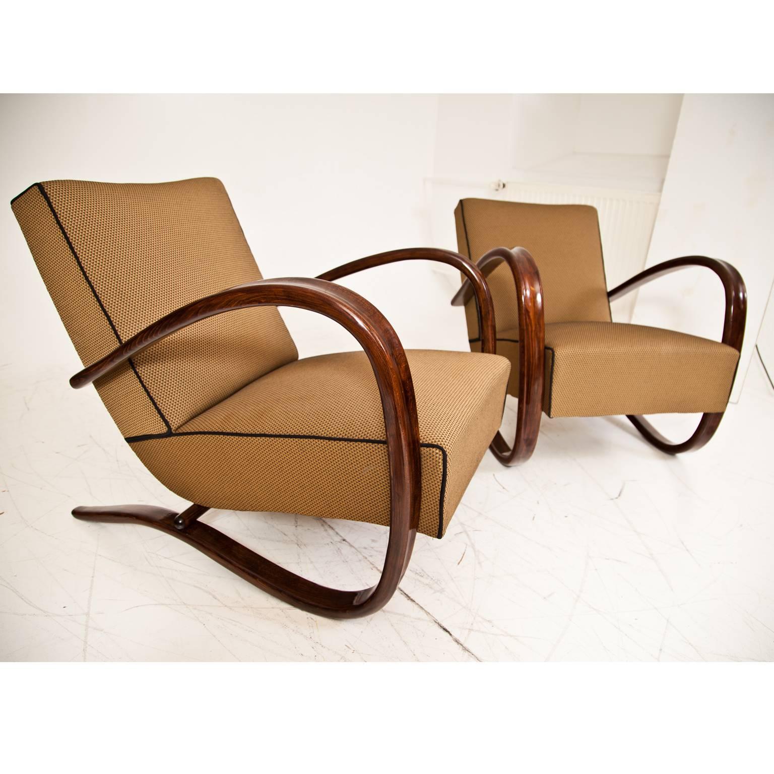 Halabala Lounge Chairs, Czechoslovakia, circa 1930 In Excellent Condition In Greding, DE