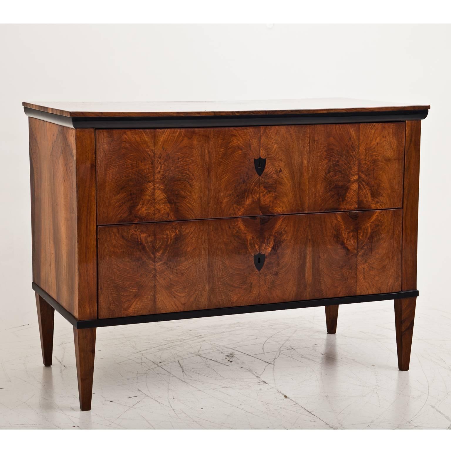 Biedermeier Chest of Drawers, South German, circa 1820 In Excellent Condition In Greding, DE