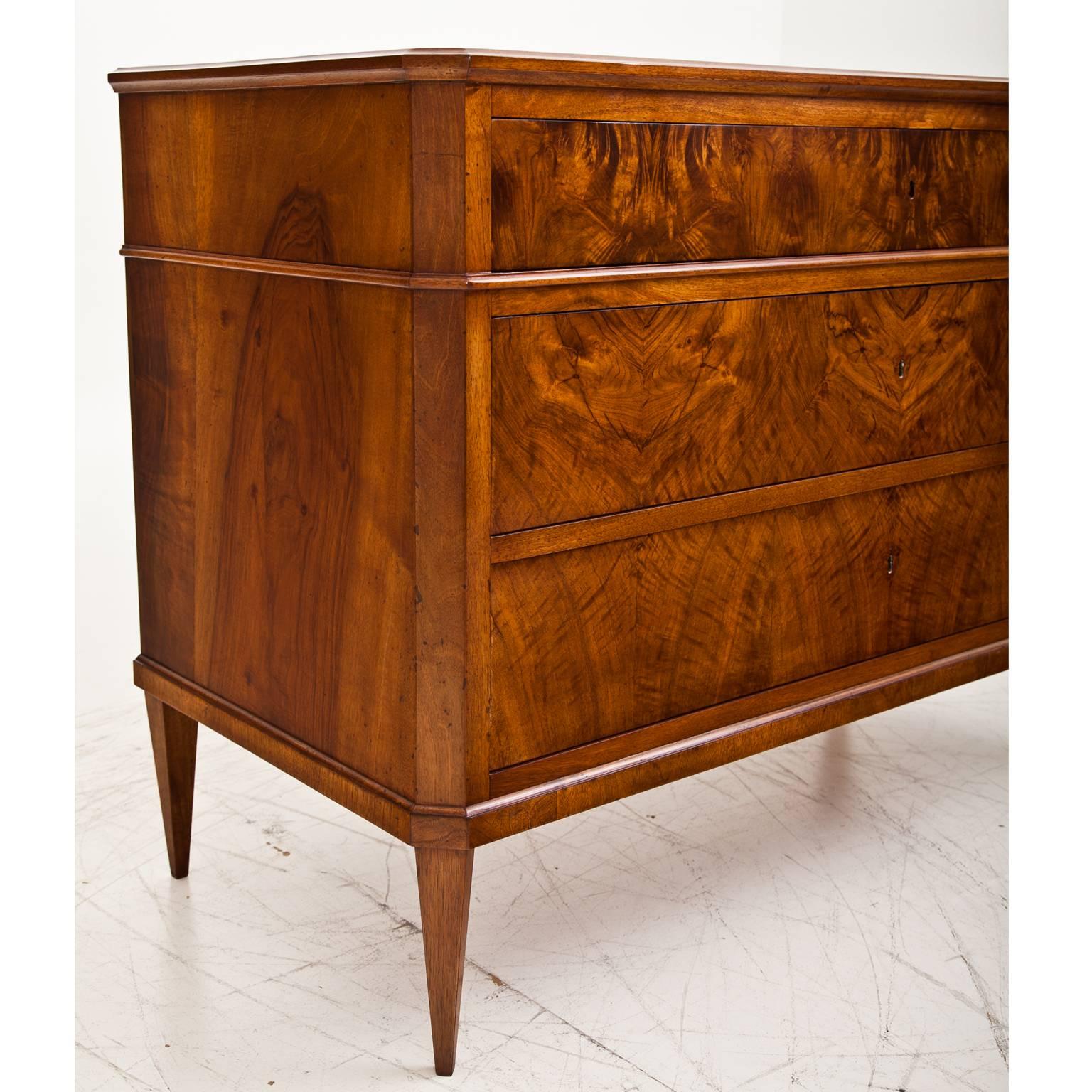 Biedermeier Chests of Drawers, Italy, circa 1840 2