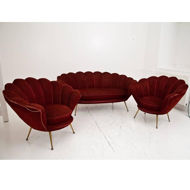 Scalloped loveseat 2024