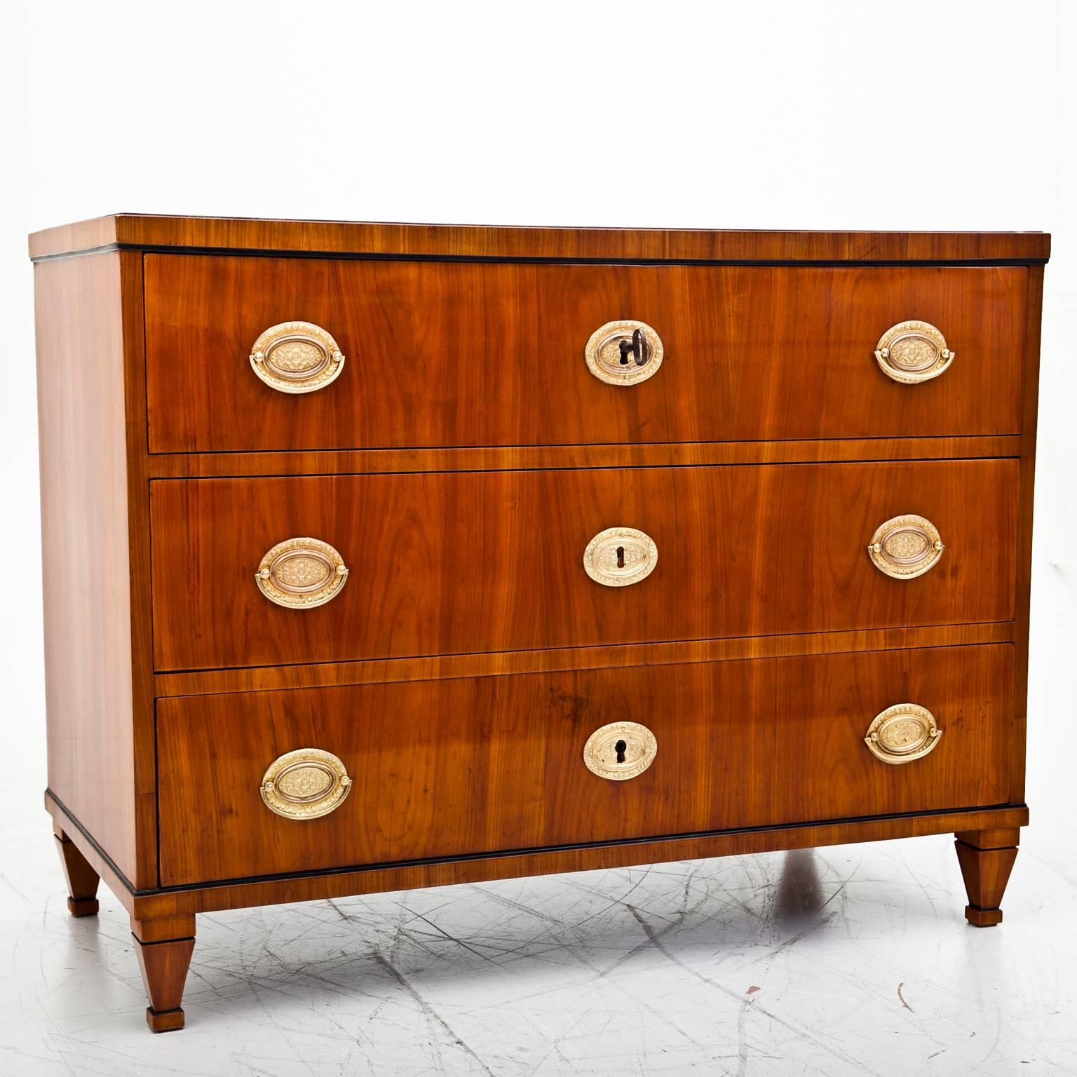 Biedermeier Chest of Drawers, circa 1830 In Excellent Condition In Greding, DE