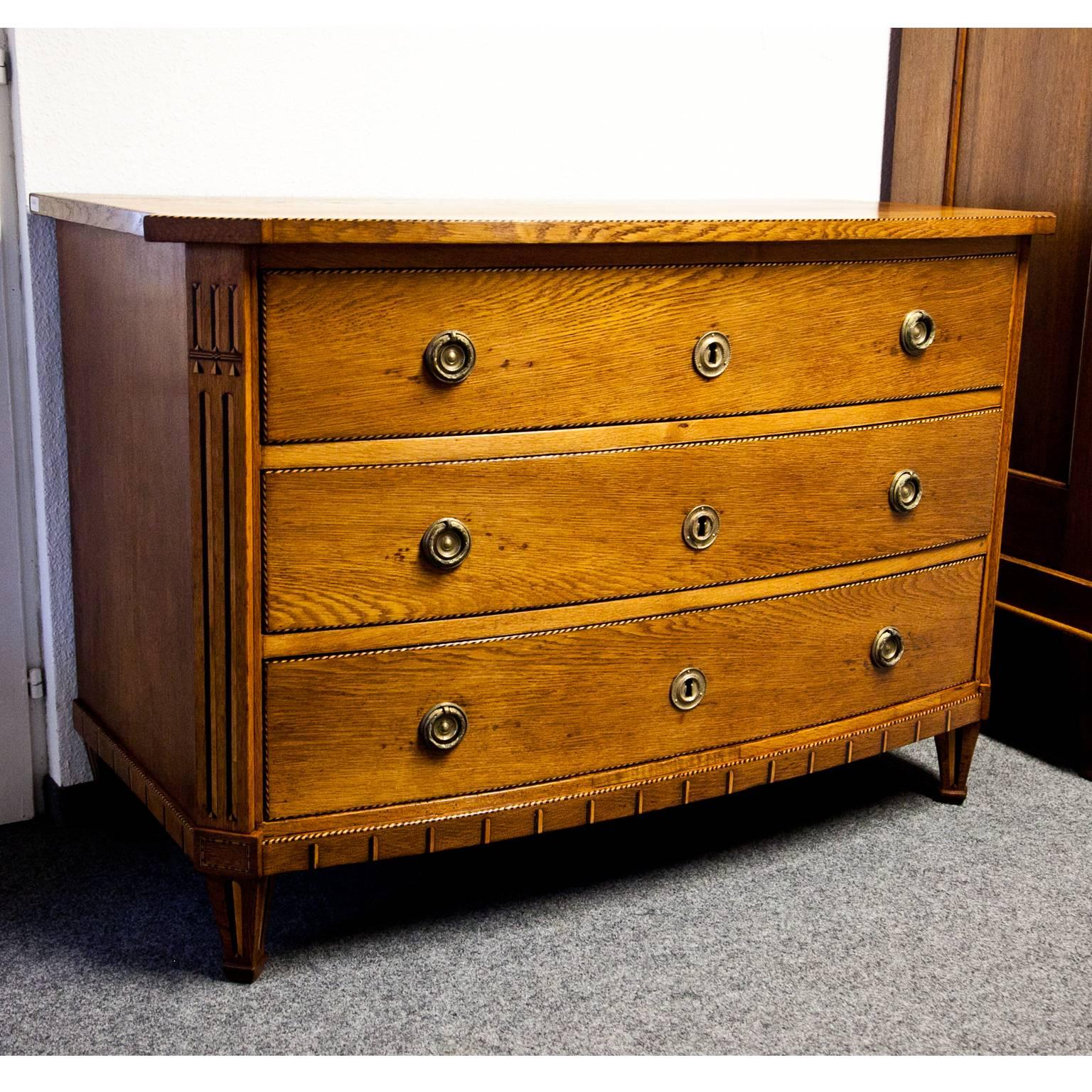 European Chest of Drawers, Late 18th Century For Sale
