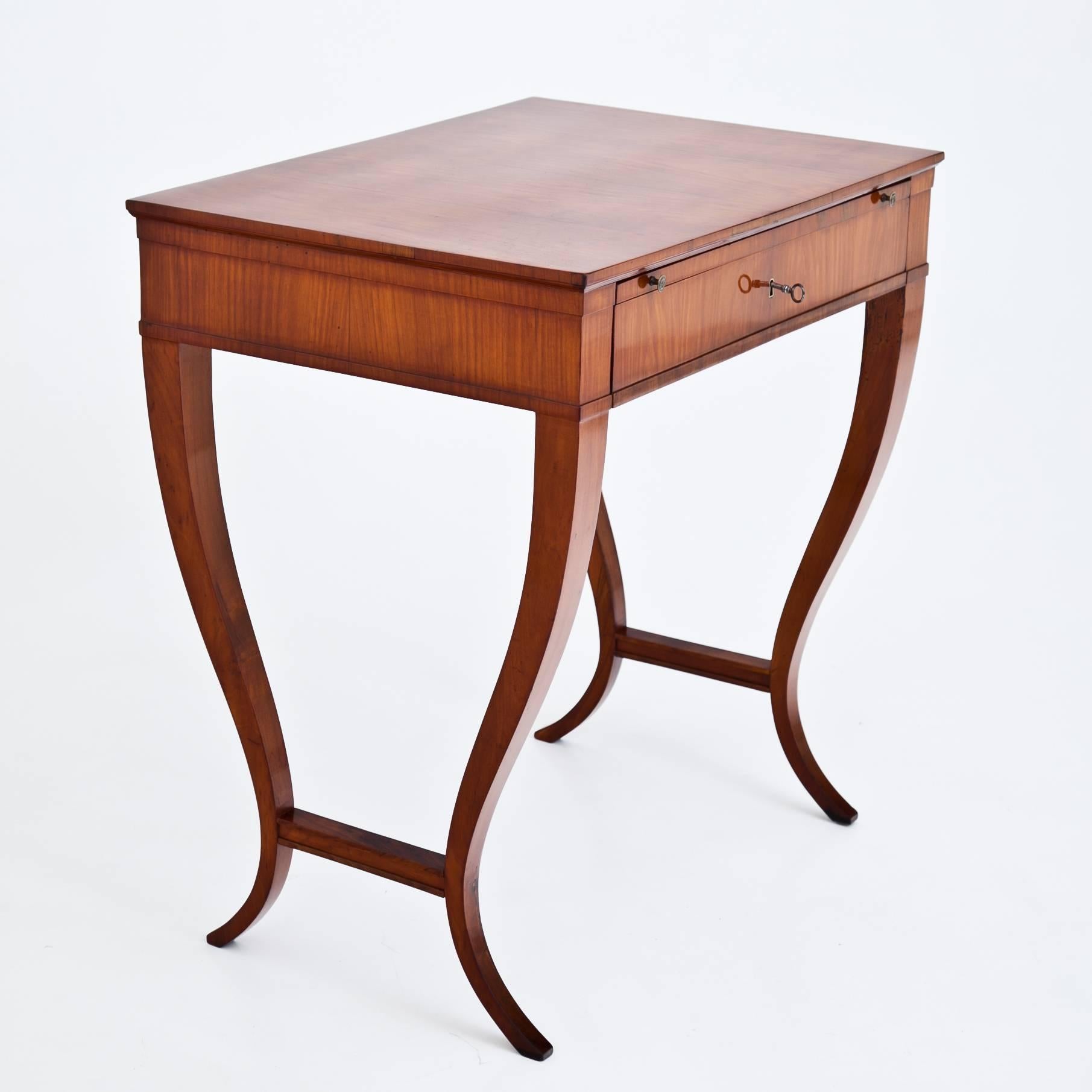 German Cherrywood Biedermeier Writing Table, circa 1820 3