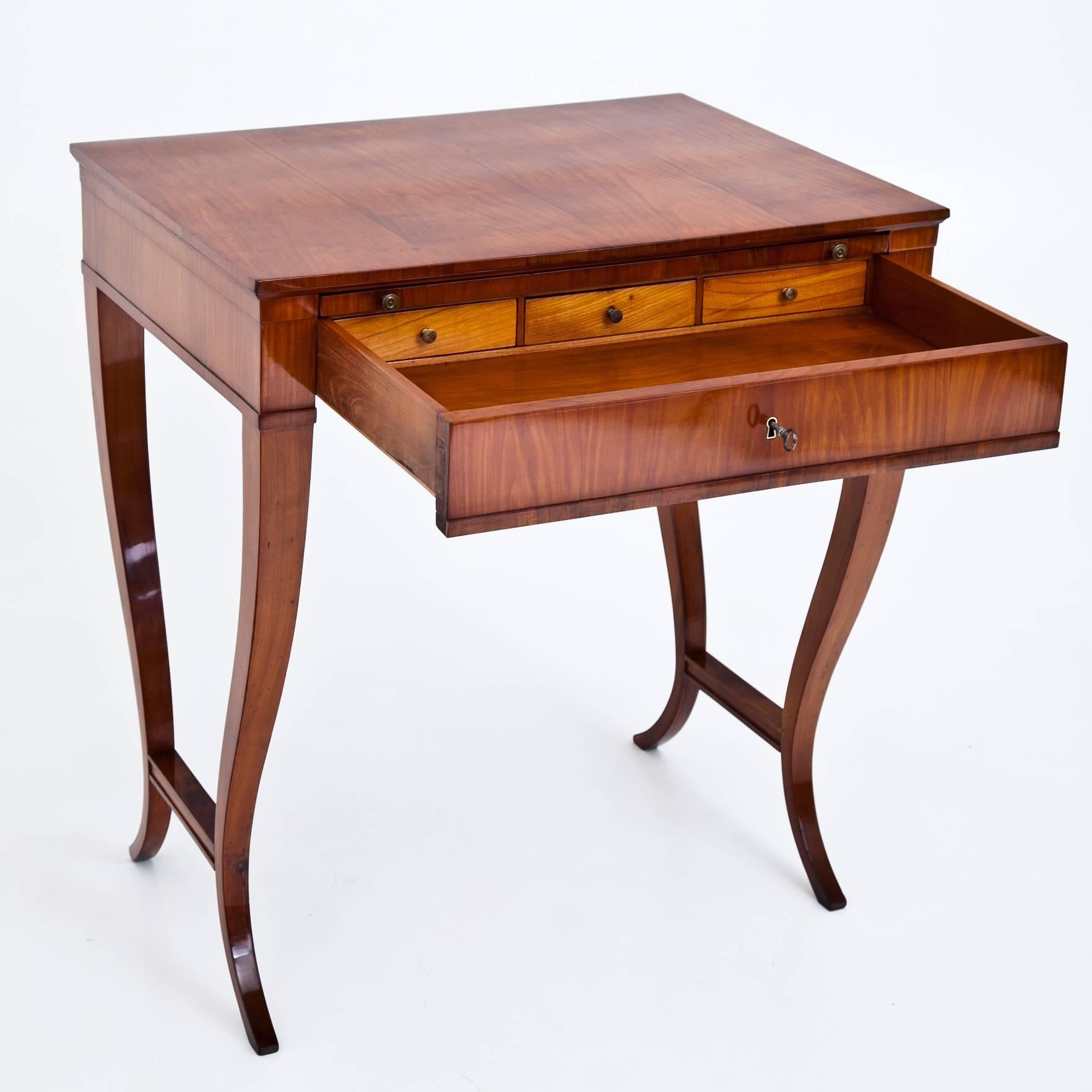 German Cherrywood Biedermeier Writing Table, circa 1820 In Excellent Condition In Greding, DE