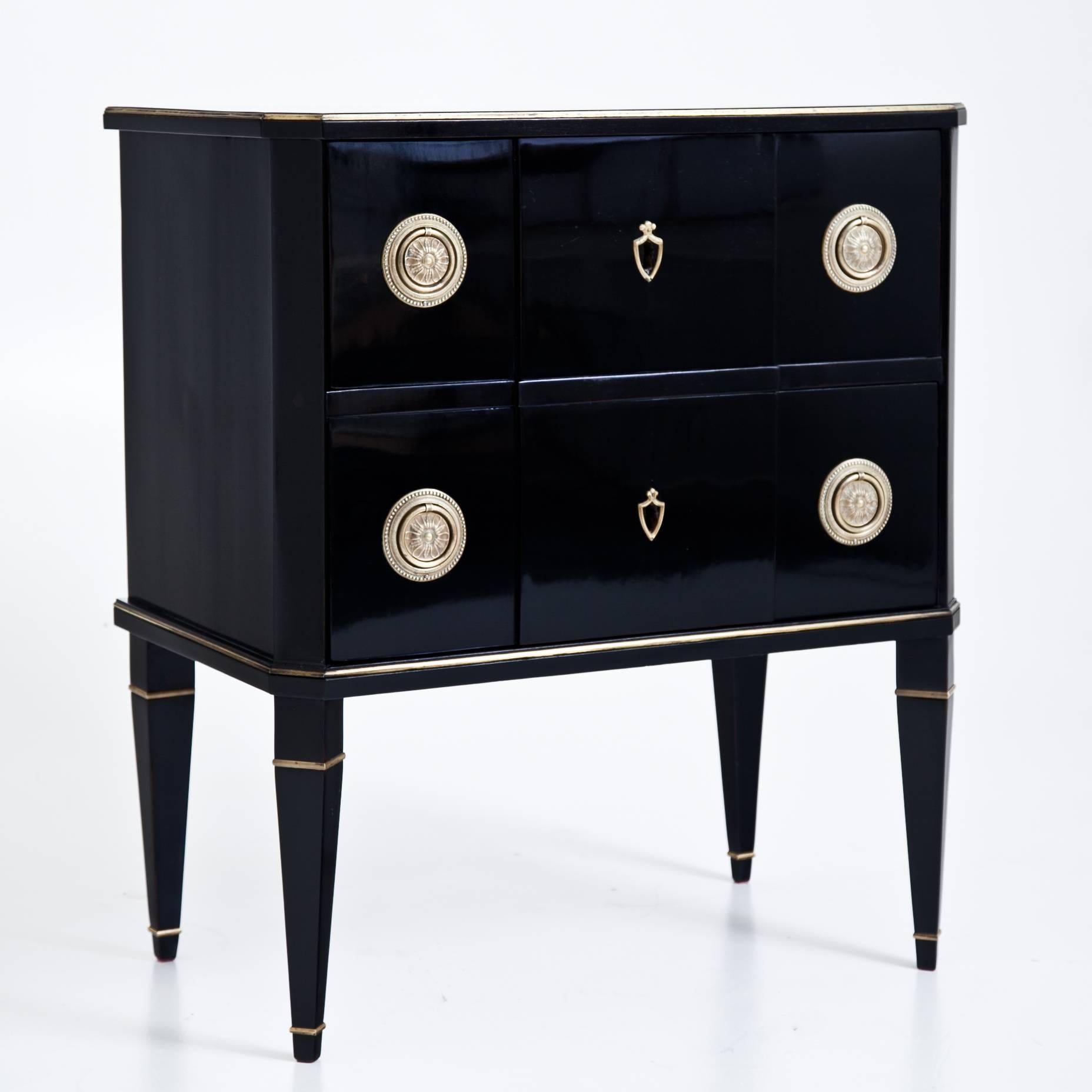 European Neoclassical Chest of Drawers, circa 1800
